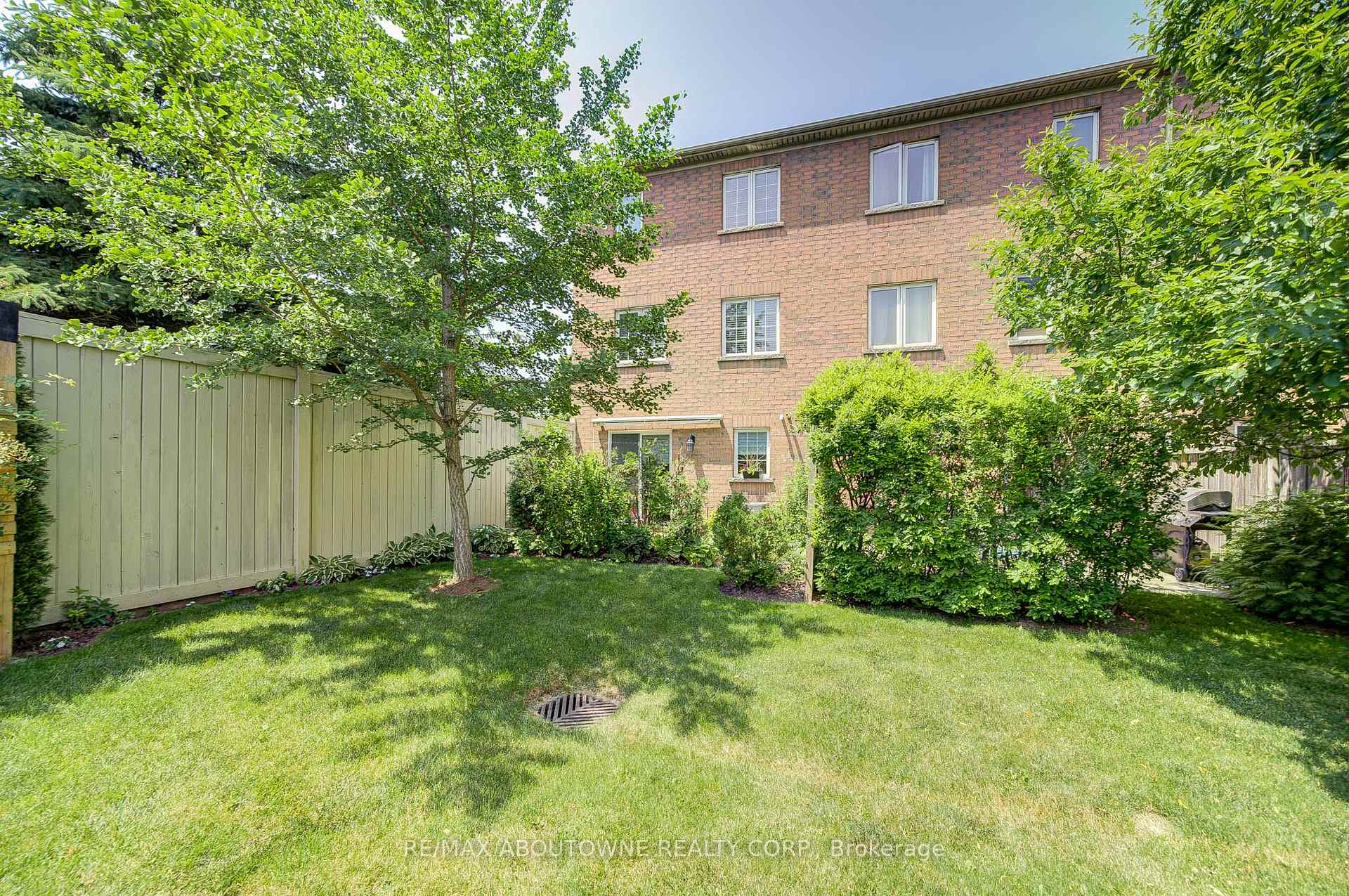 Photo 43 of Unit 63, 470 Beach Boulevard, Hamilton, Hamilton Beach — HOMEH