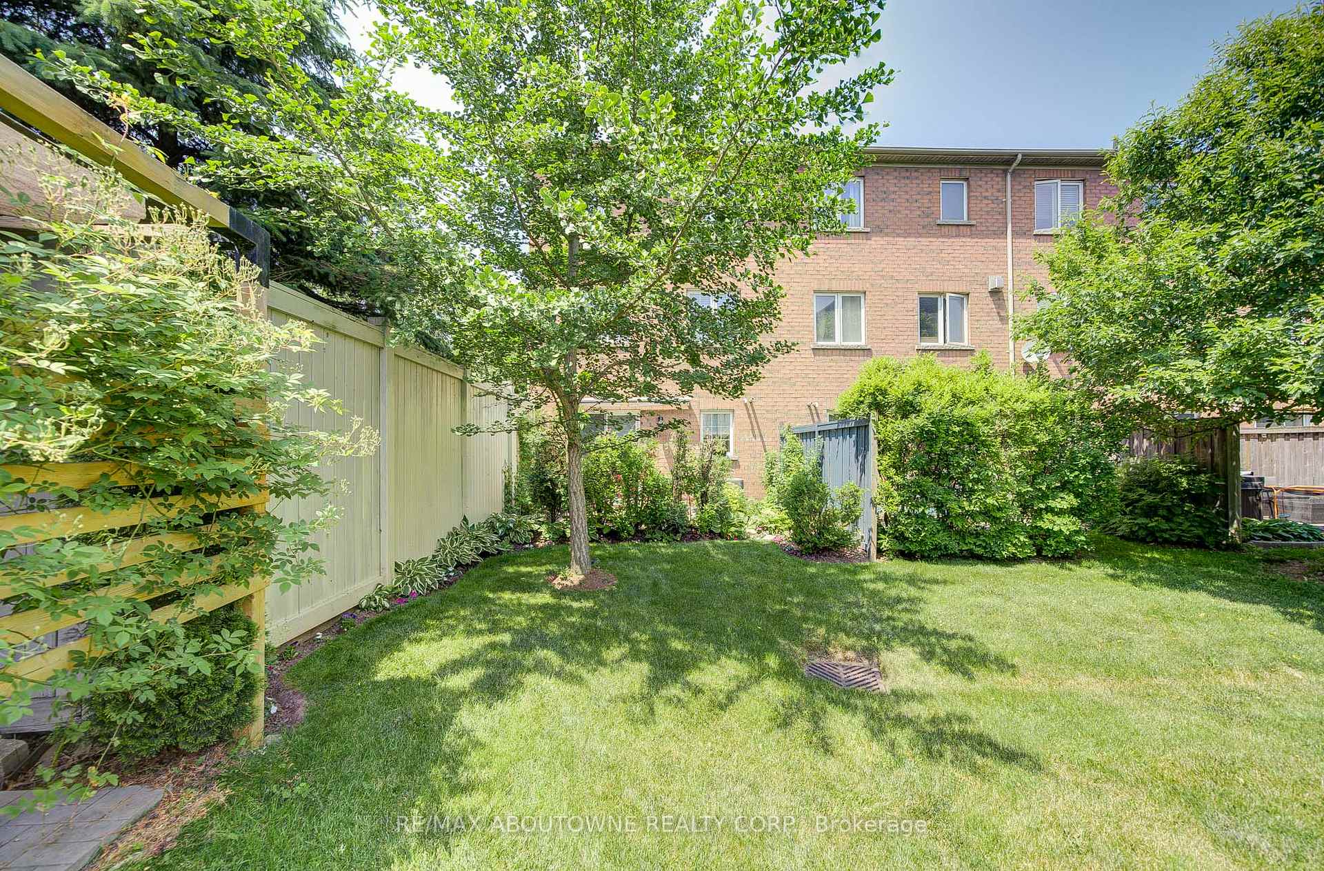 Photo 44 of Unit 63, 470 Beach Boulevard, Hamilton, Hamilton Beach — HOMEH