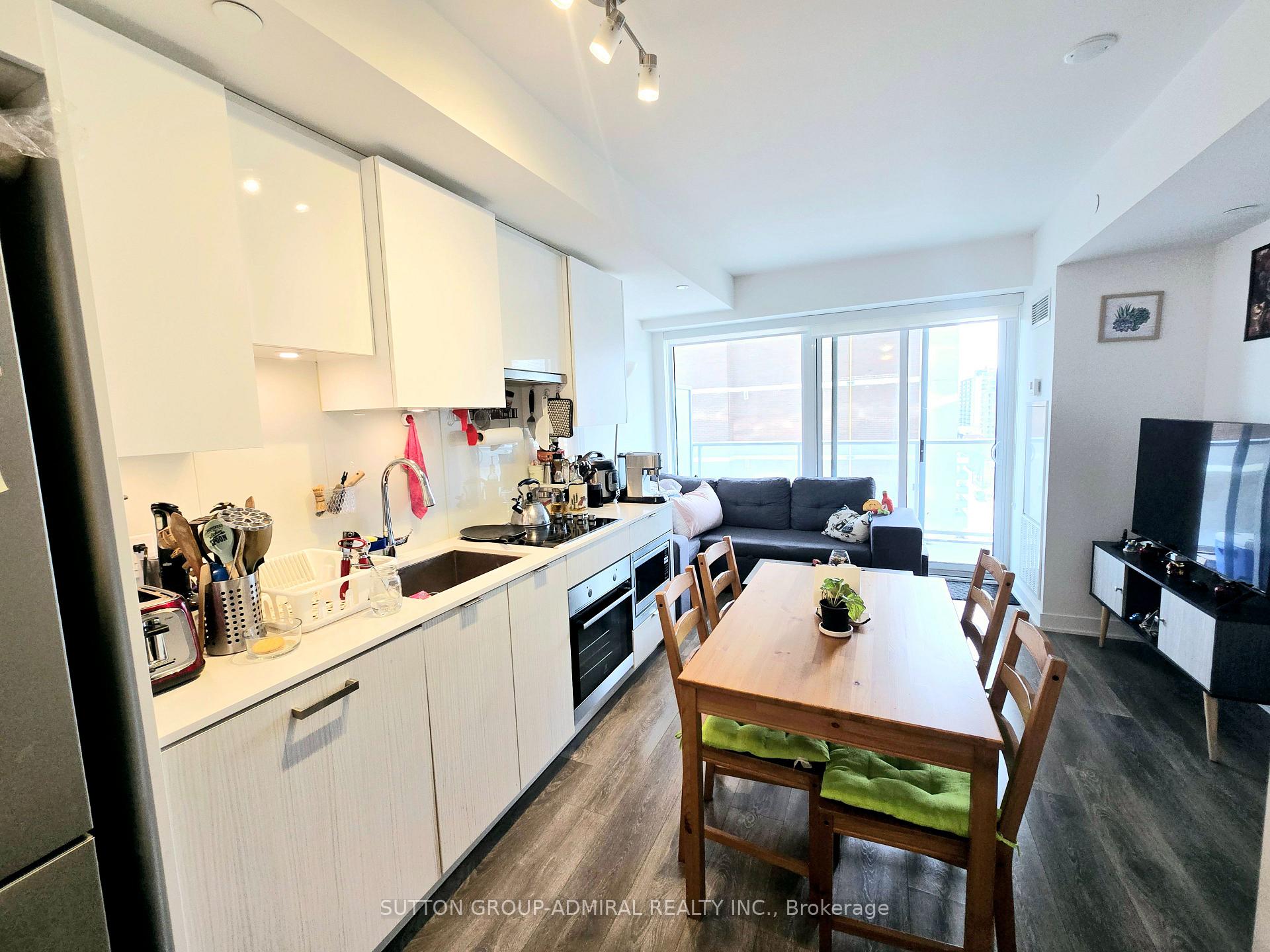 Photo 31 of Unit 1009, 195 Redpath Avenue, Toronto, Mount Pleasant West — HOMEH