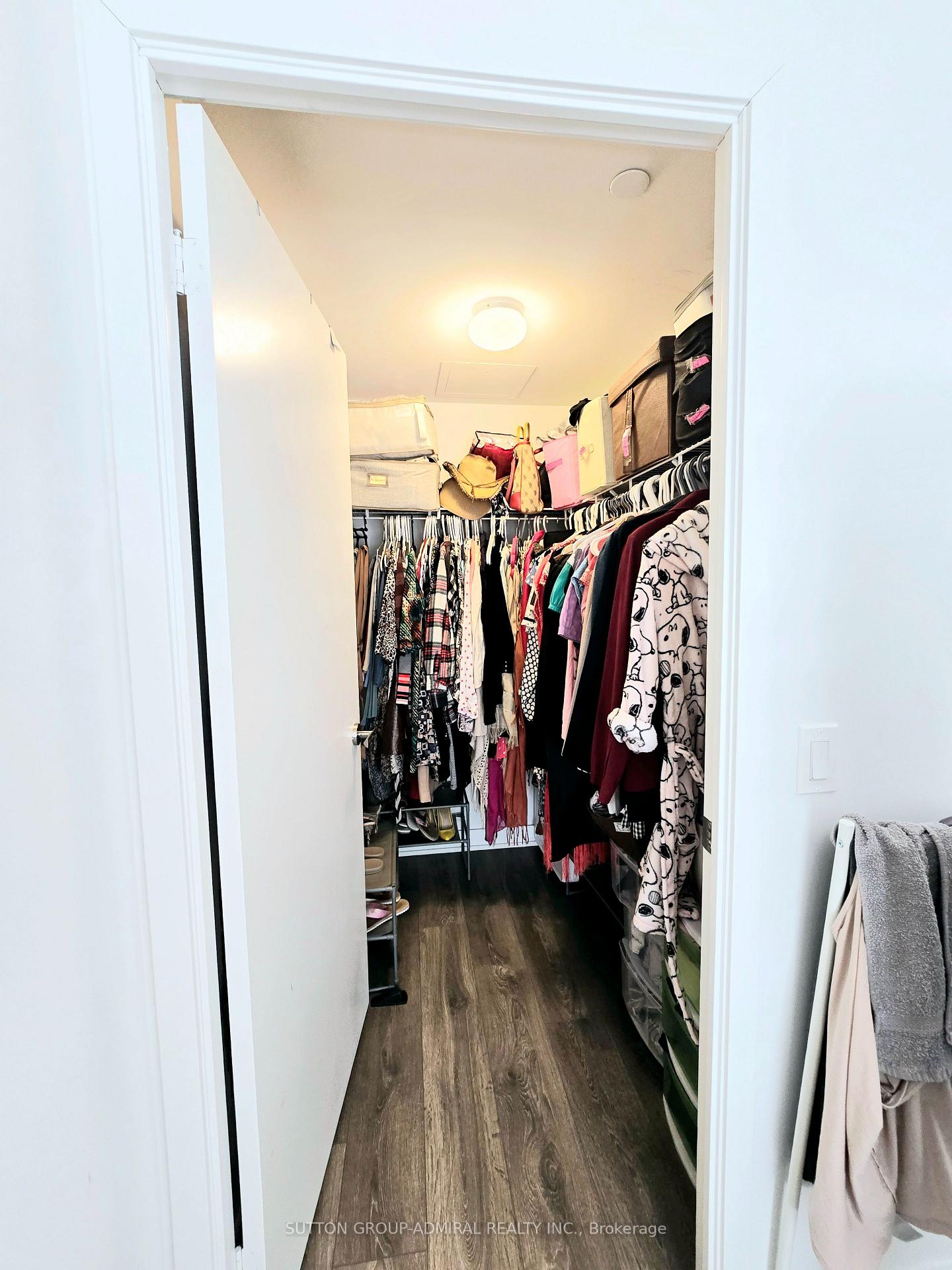 Photo 39 of Unit 1009, 195 Redpath Avenue, Toronto, Mount Pleasant West — HOMEH