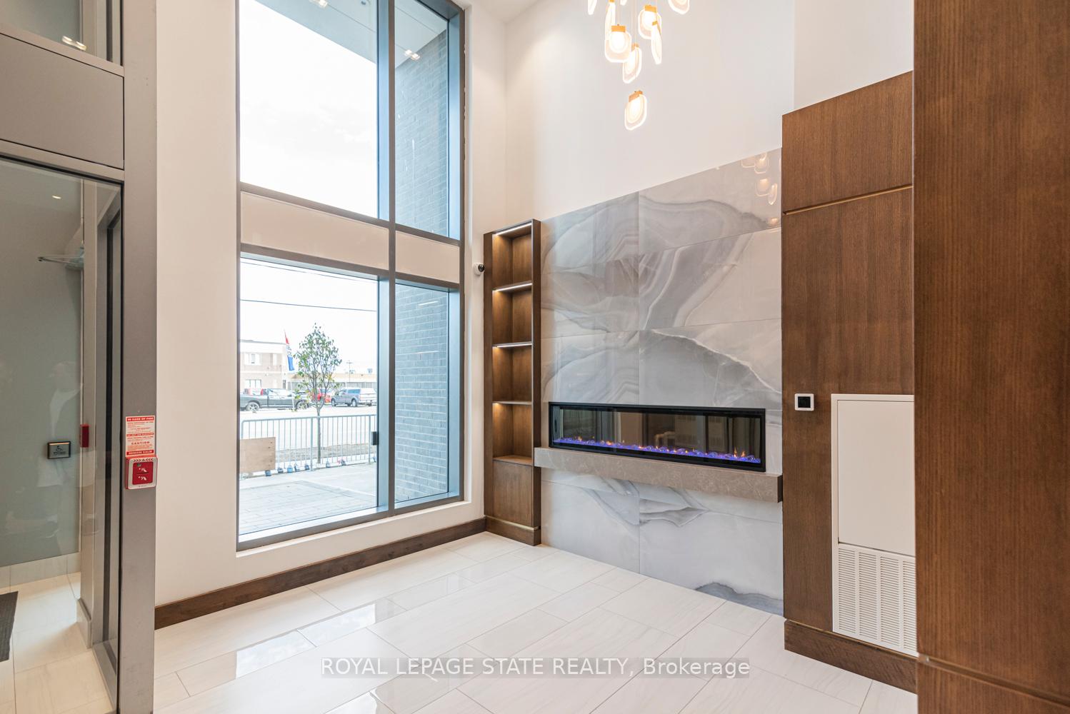 Photo 7 of Unit 813, 2782 Barton Street E, Hamilton, Grayside — HOMEH