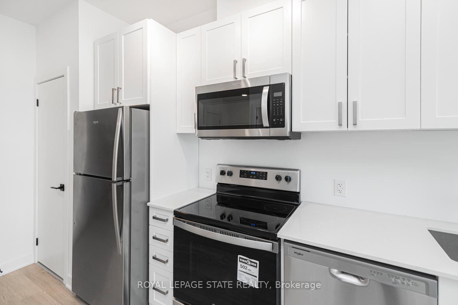 Photo 15 of Unit 813, 2782 Barton Street E, Hamilton, Grayside — HOMEH