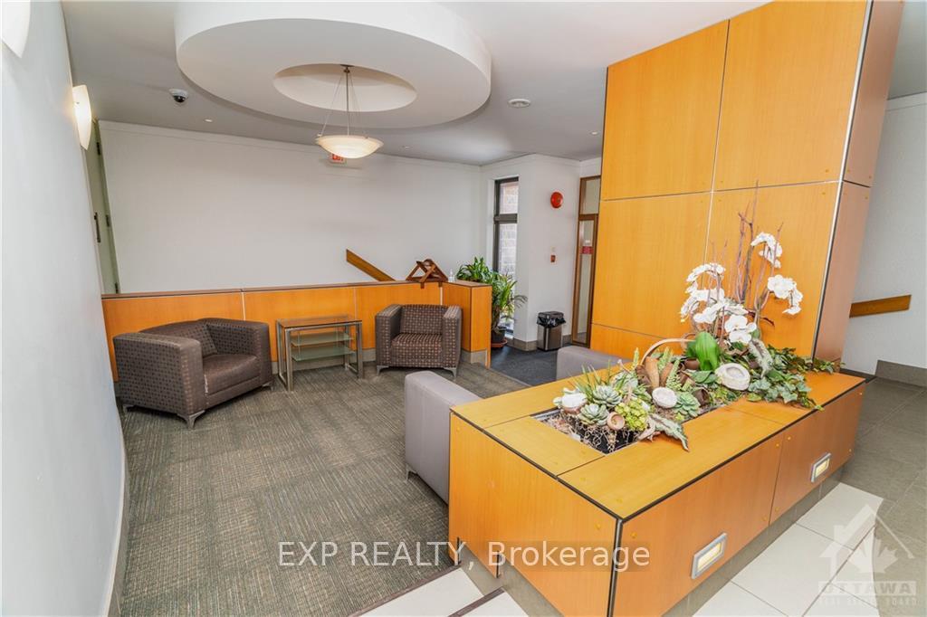 Photo 2 of Unit 301, 373 Laurier Avenue E, Ottawa, Sandy Hill — HOMEH
