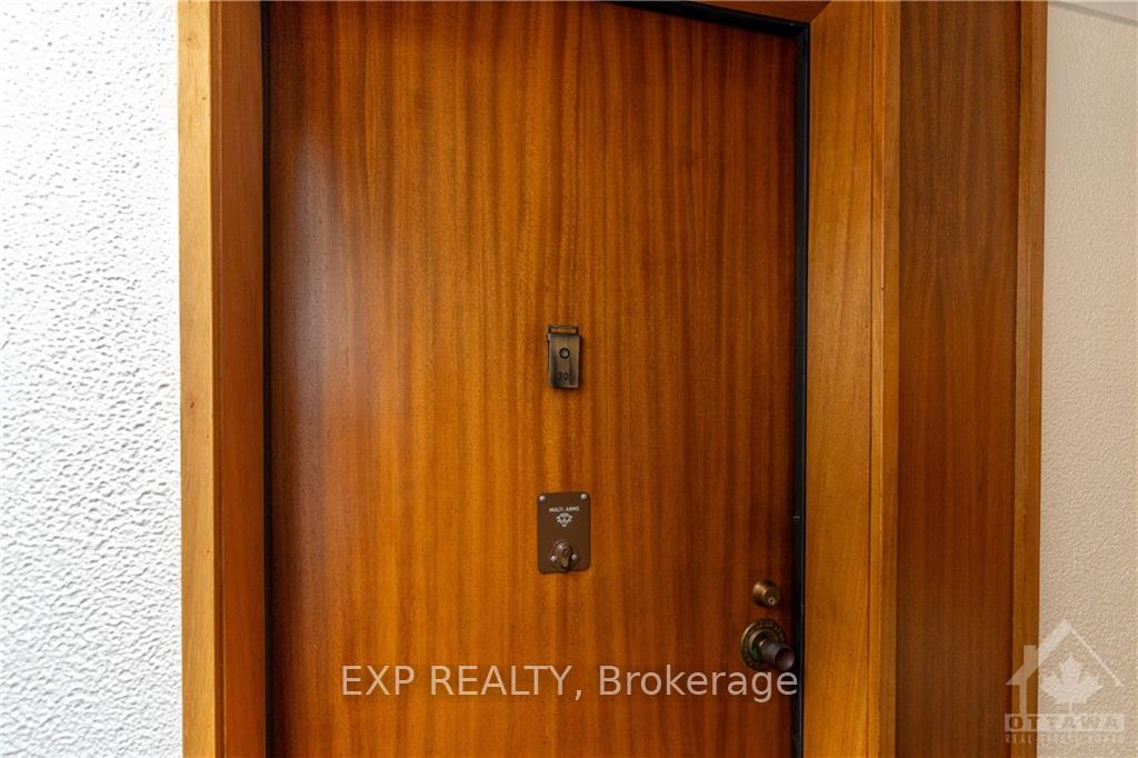 Photo 4 of Unit 301, 373 Laurier Avenue E, Ottawa, Sandy Hill — HOMEH