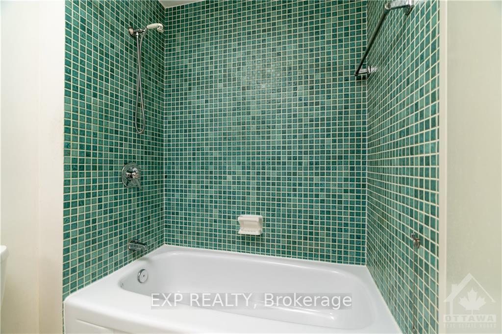 Photo 12 of Unit 301, 373 Laurier Avenue E, Ottawa, Sandy Hill — HOMEH