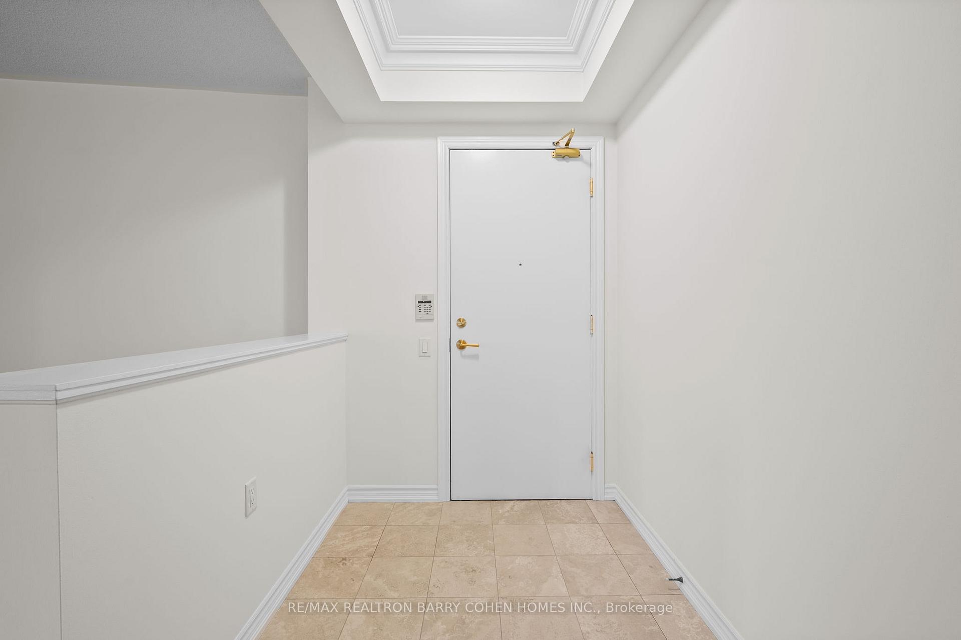 Photo 3 of Unit 201, 1 Glen Park Avenue, Toronto, Englemount-Lawrence — HOMEH