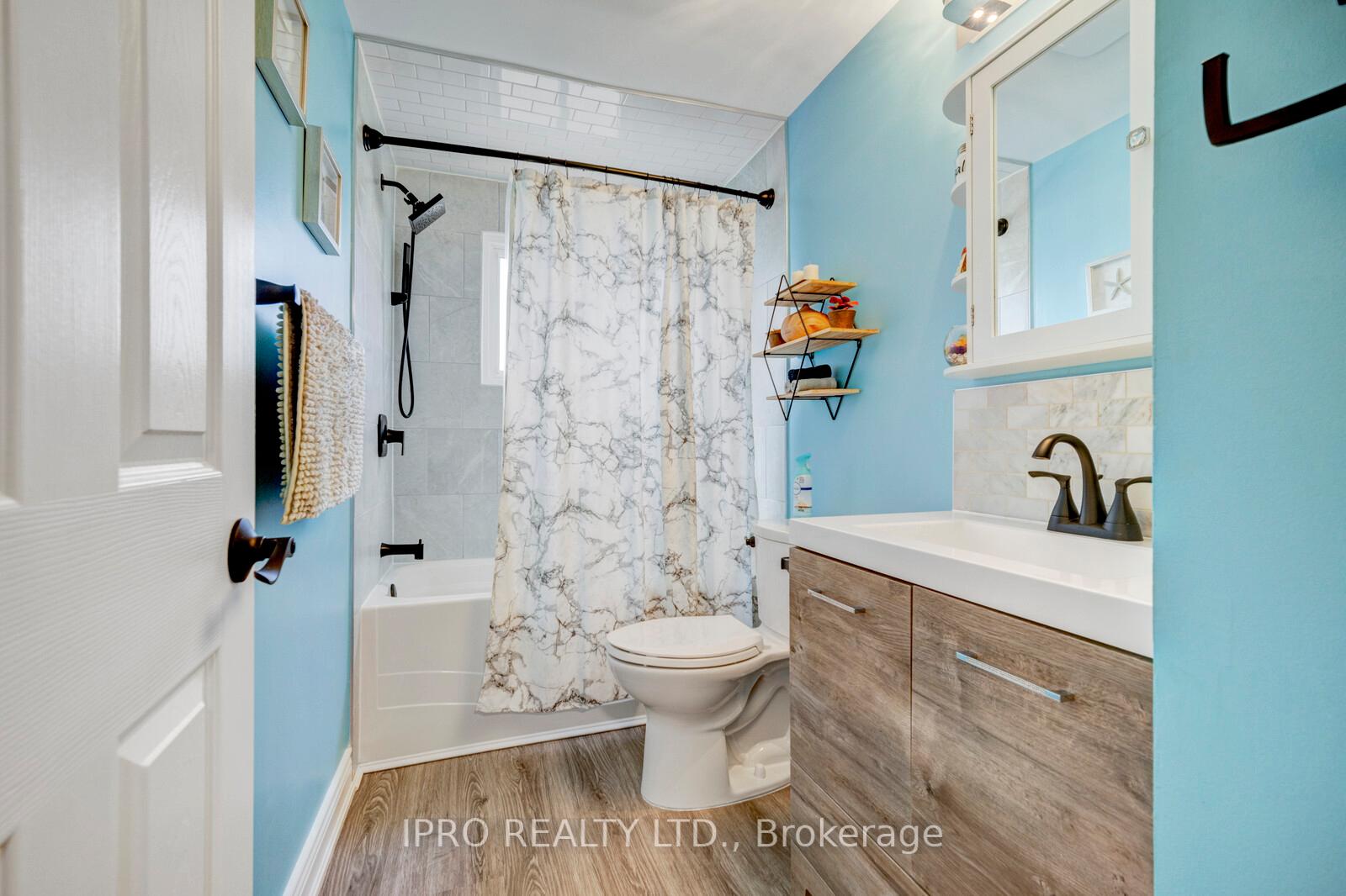 Photo 20 of Unit 3, 985 Limeridge Road E, Hamilton, Berrisfield — HOMEH