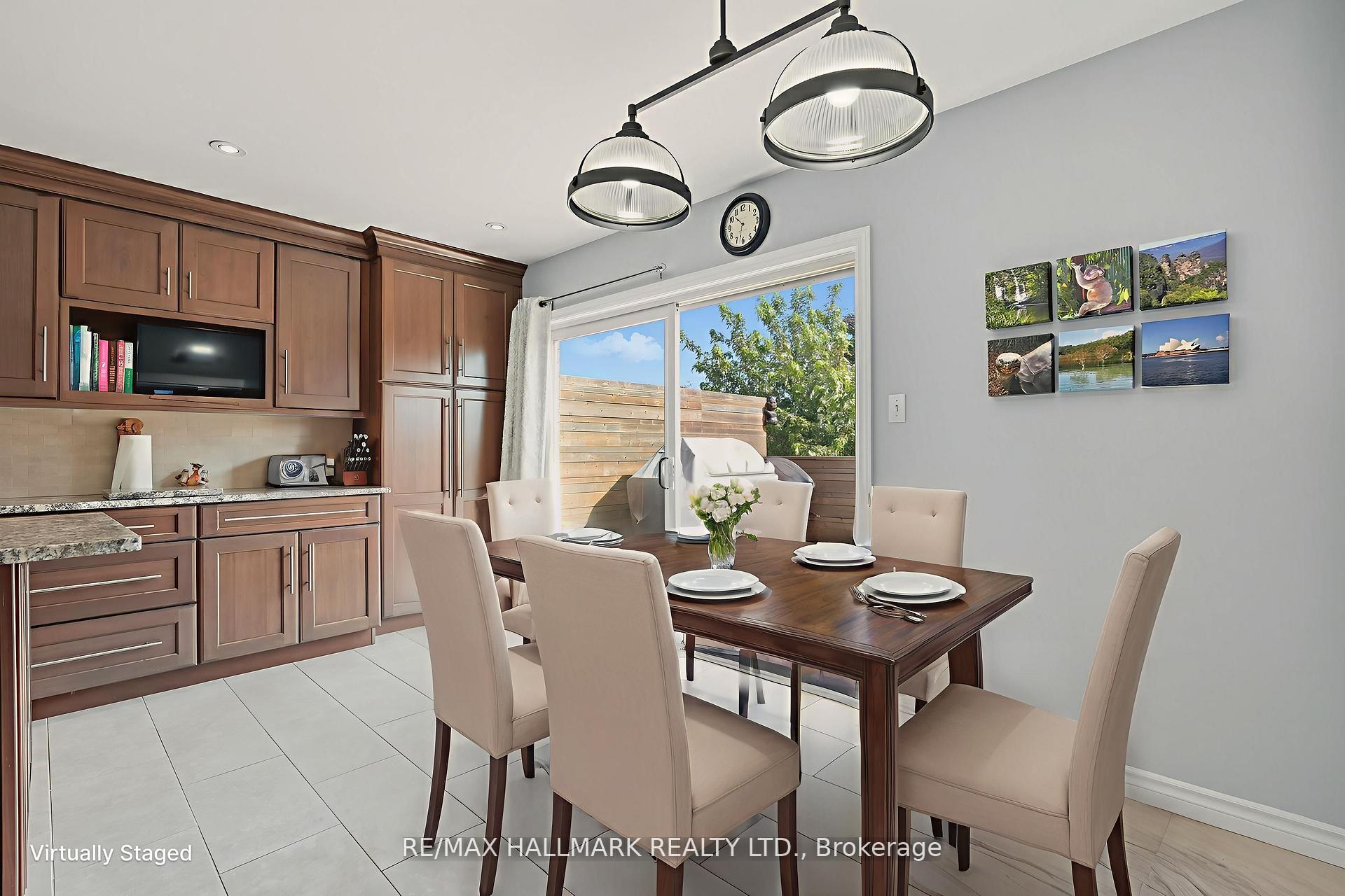 Photo 14 of 5 Pacific Avenue, Barrie, Little Lake — HOMEH