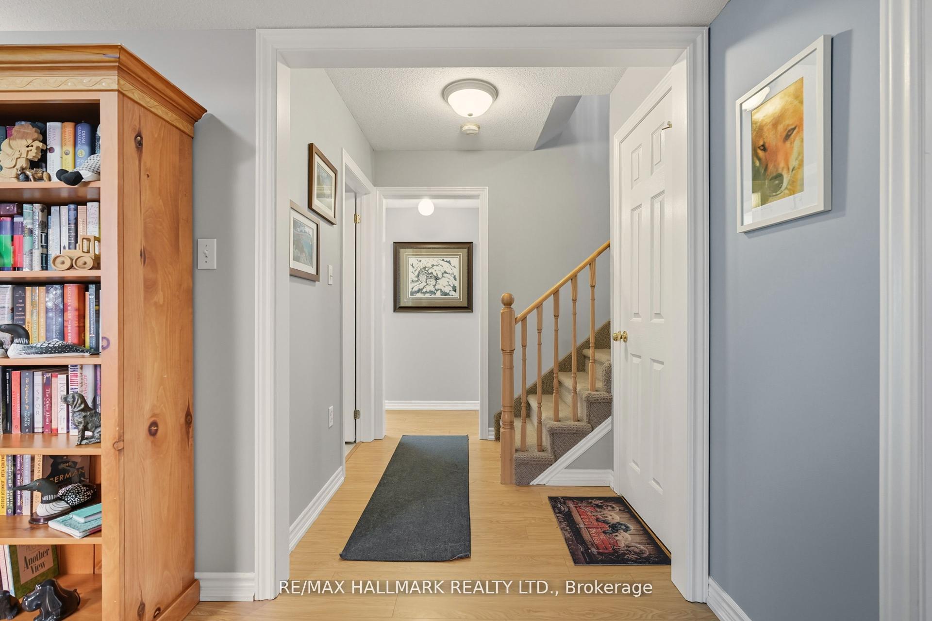 Photo 31 of 5 Pacific Avenue, Barrie, Little Lake — HOMEH