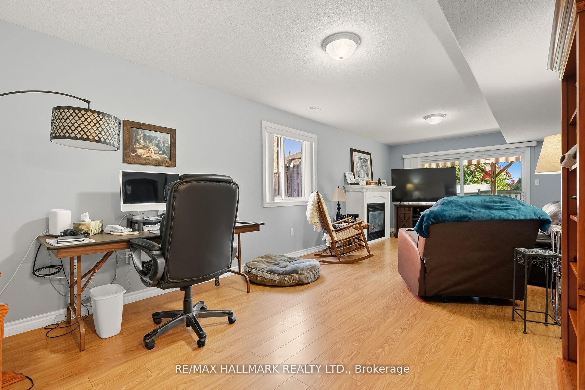 Photo 29 of 5 Pacific Avenue, Barrie, Little Lake — HOMEH