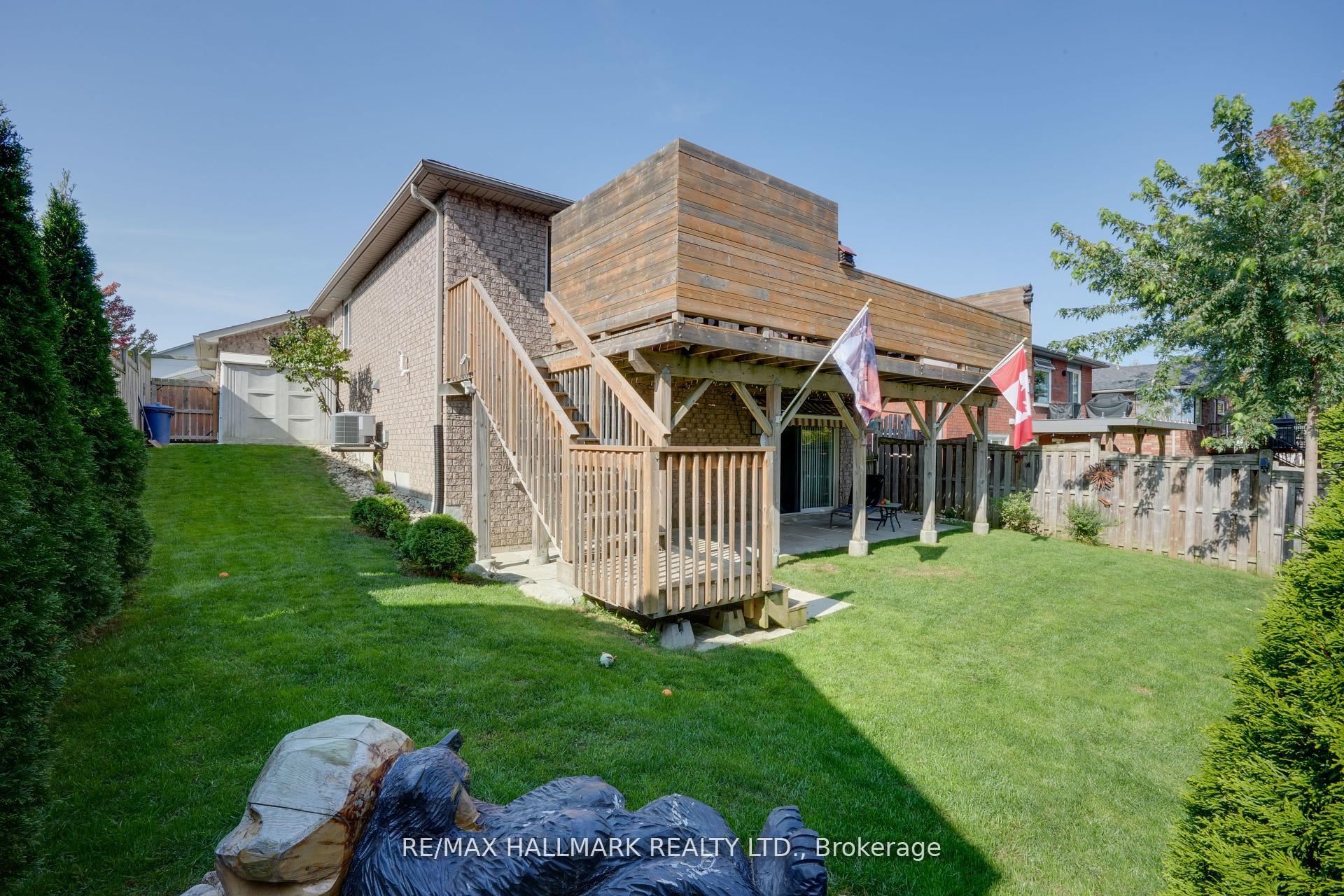 Photo 35 of 5 Pacific Avenue, Barrie, Little Lake — HOMEH
