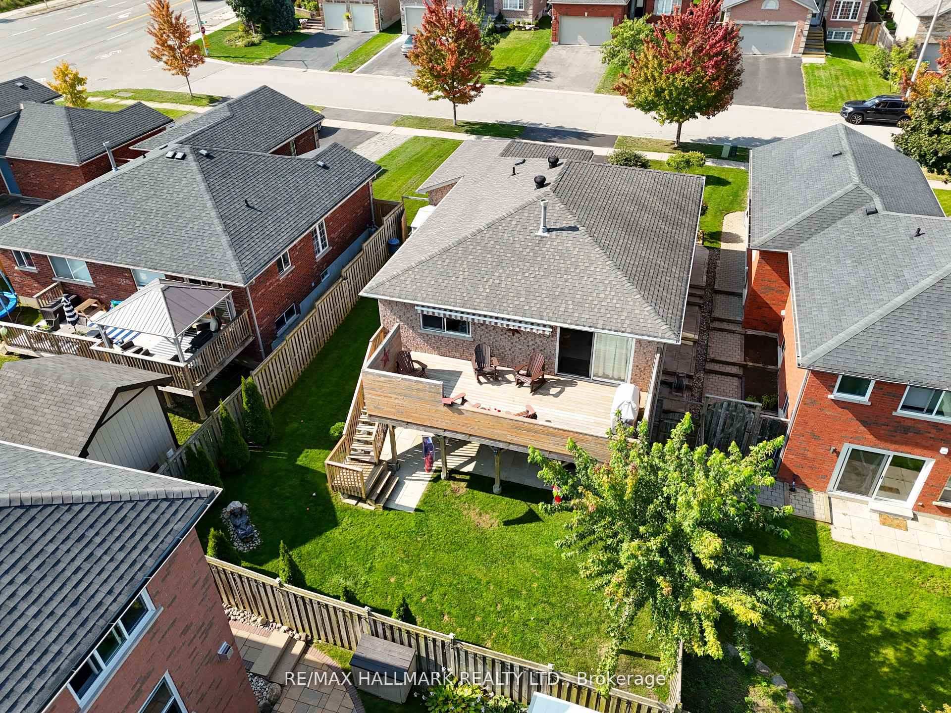 Photo 44 of 5 Pacific Avenue, Barrie, Little Lake — HOMEH