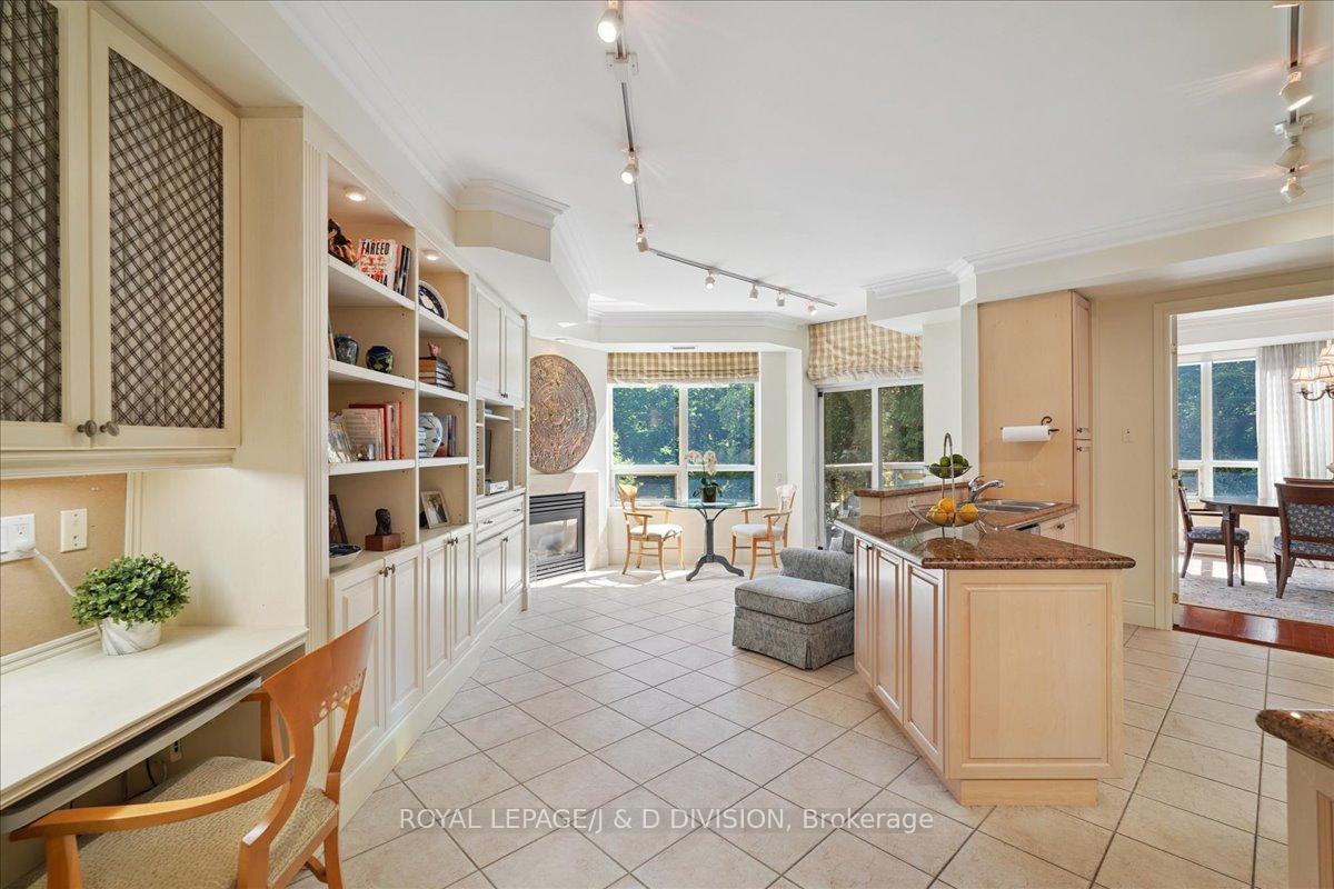 Photo 10 of Unit 935, 3600 Yonge Street, Toronto, Bedford Park-Nortown — HOMEH