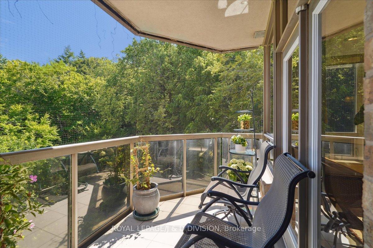 Photo 11 of Unit 935, 3600 Yonge Street, Toronto, Bedford Park-Nortown — HOMEH