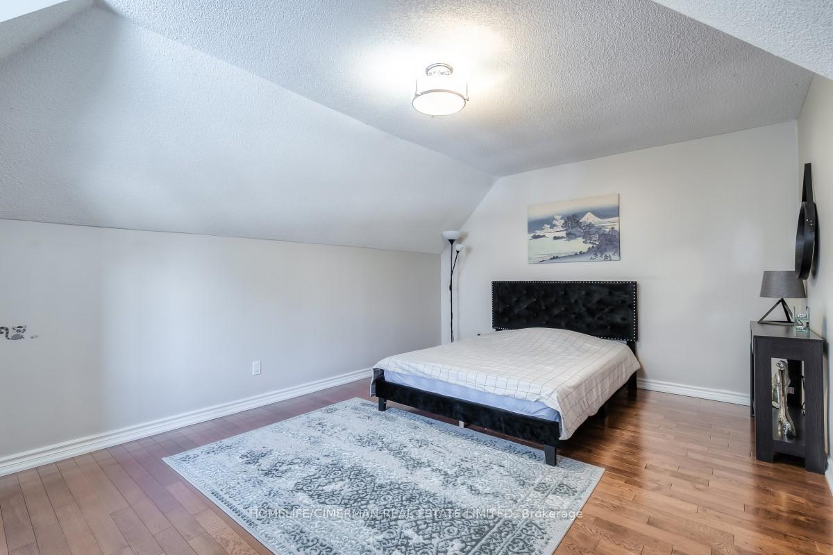 Photo 32 of 57 Treegrove Circle, Aurora, Hills of St Andrew — HOMEH