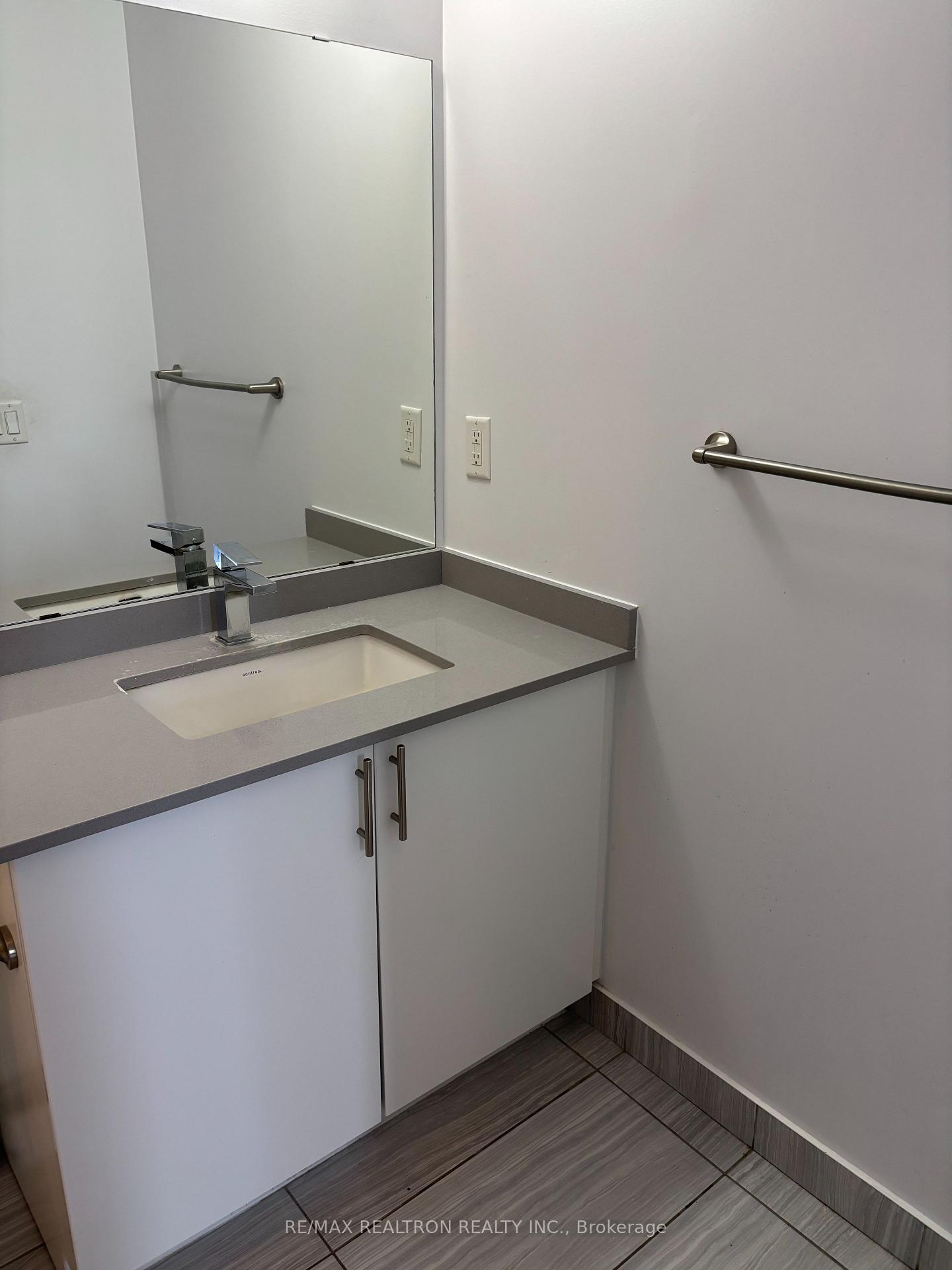 Photo 9 of Unit 621, 7900 Bathurst Street, Vaughan, Beverley Glen — HOMEH