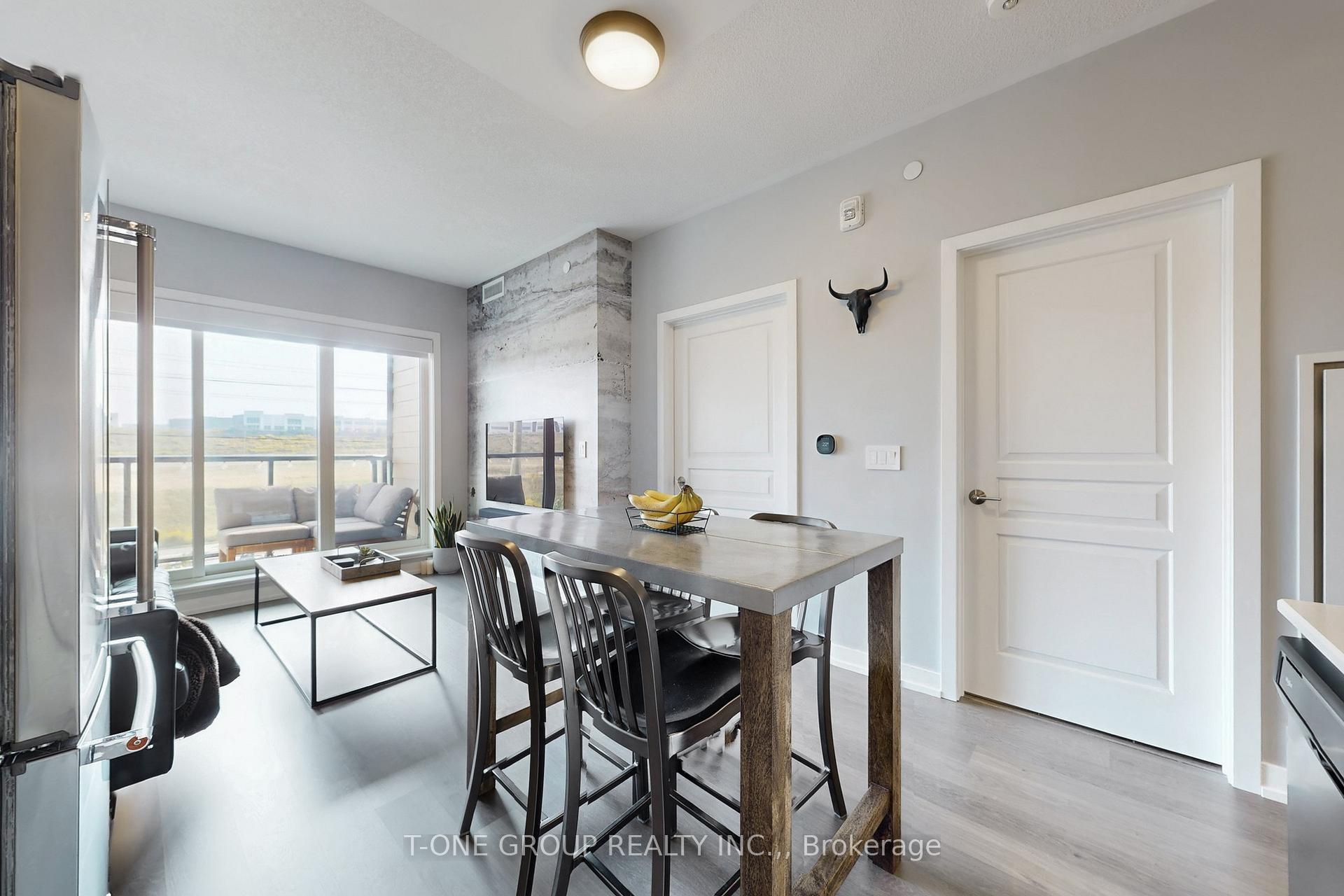 Photo 2 of Unit 315, 555 William Graham Drive, Aurora, Rural Aurora — HOMEH