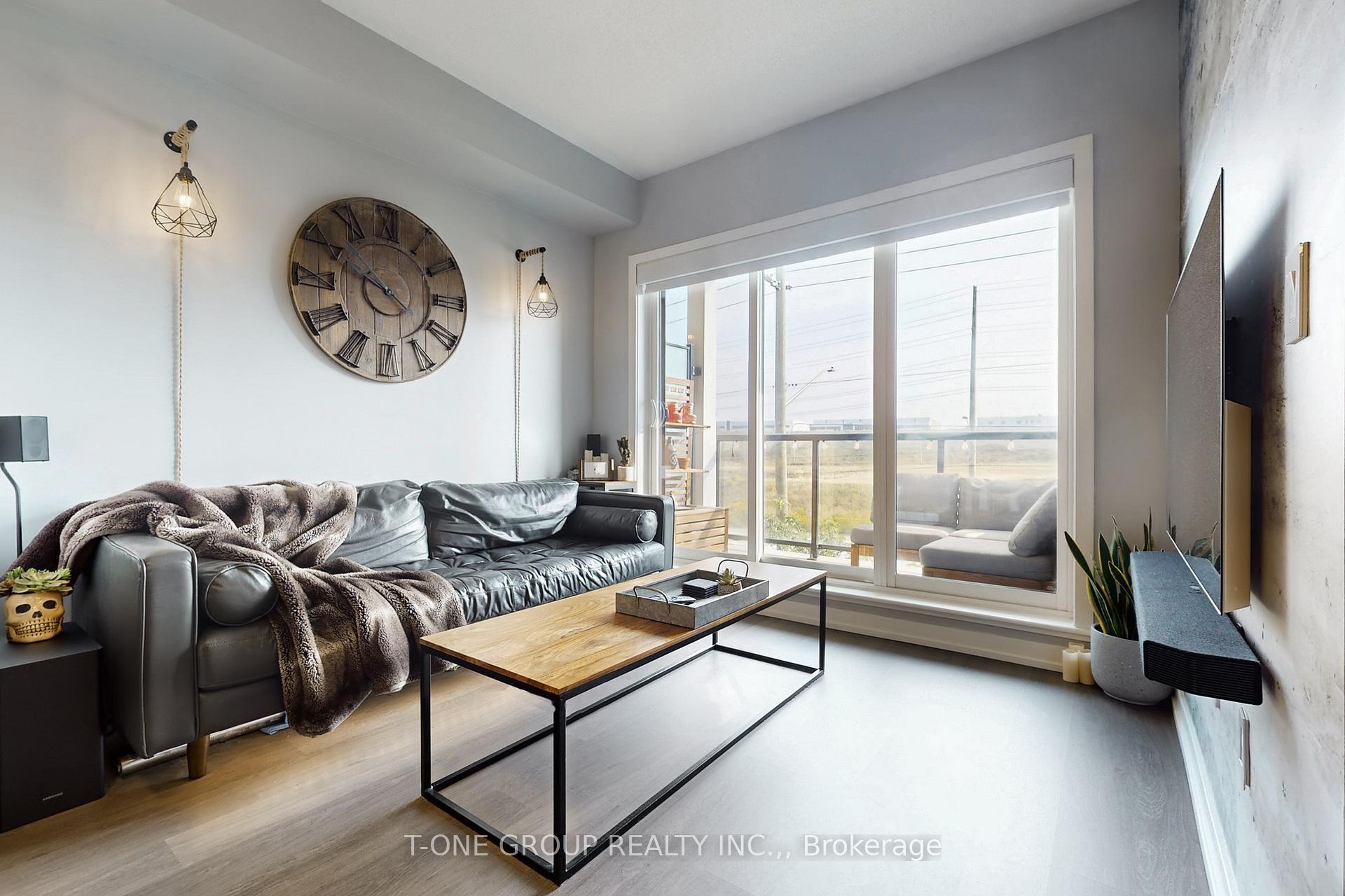 Photo 3 of Unit 315, 555 William Graham Drive, Aurora, Rural Aurora — HOMEH