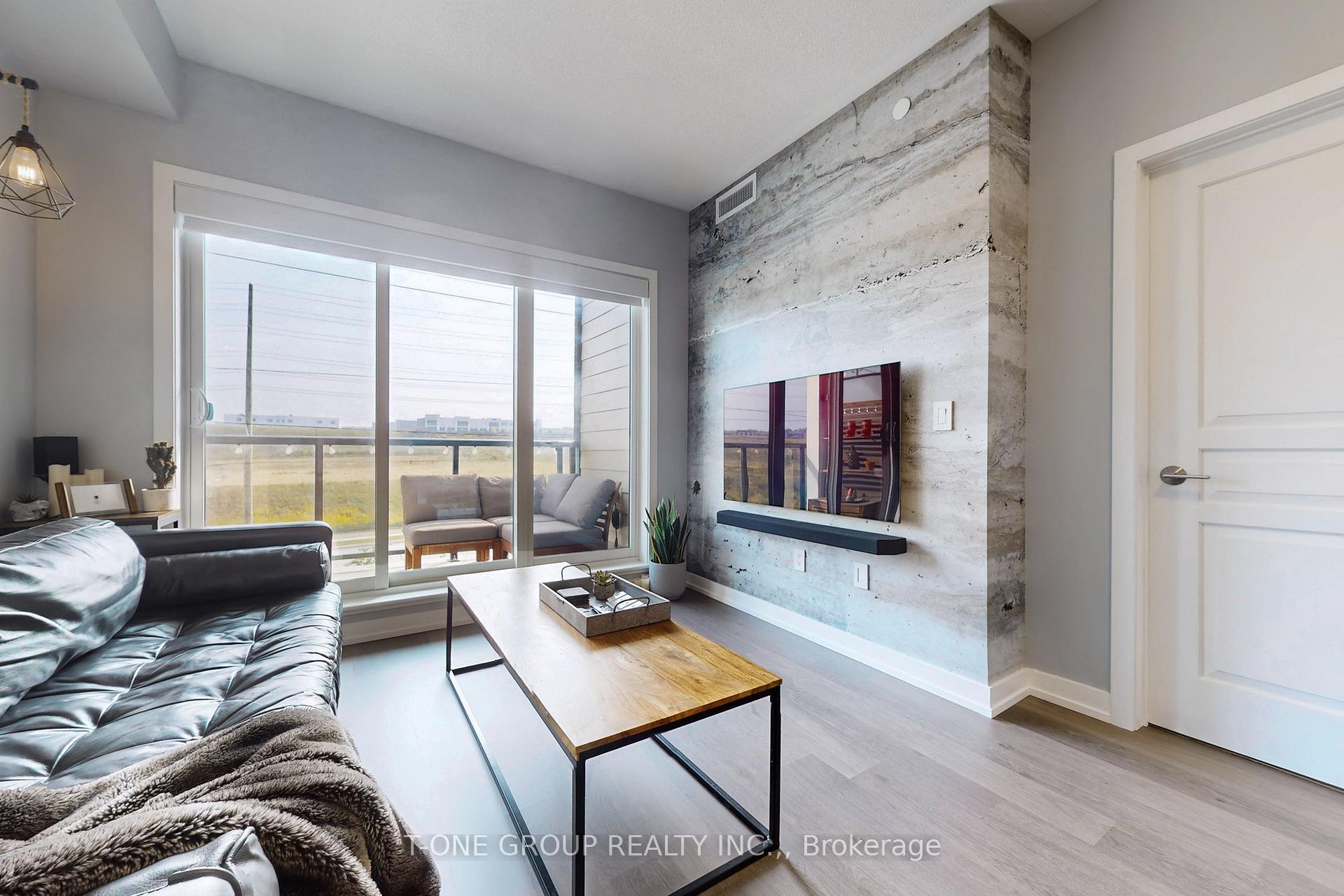 Photo 4 of Unit 315, 555 William Graham Drive, Aurora, Rural Aurora — HOMEH
