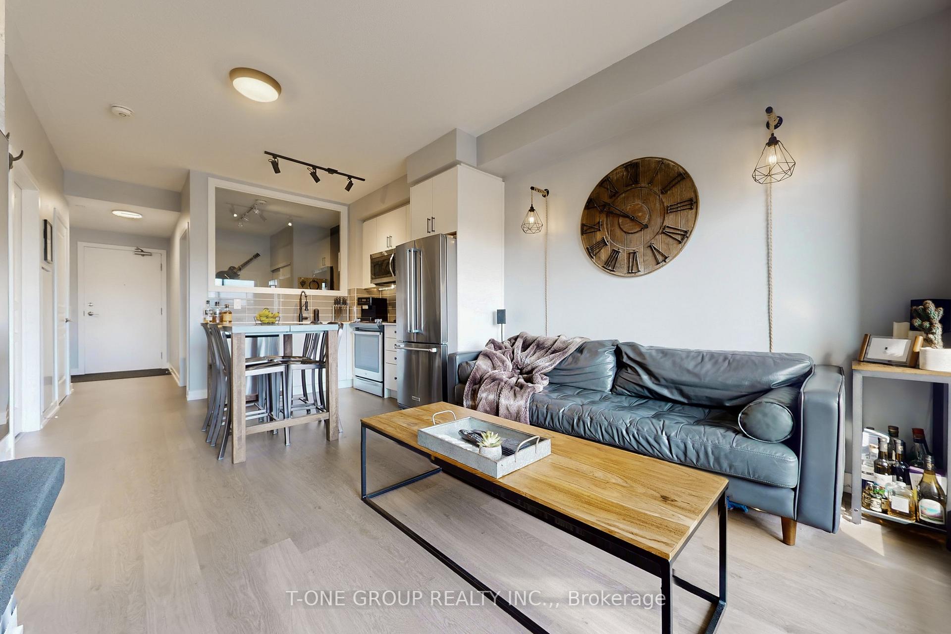 Photo 6 of Unit 315, 555 William Graham Drive, Aurora, Rural Aurora — HOMEH