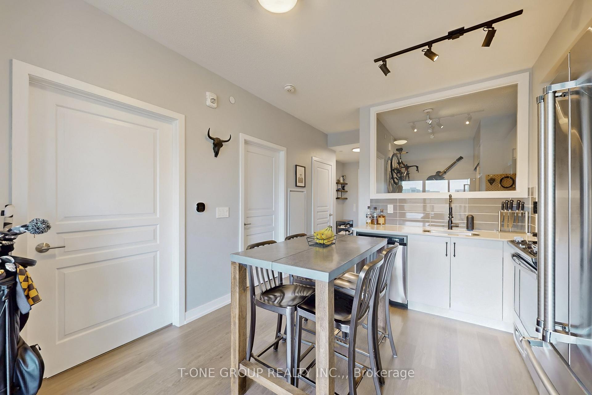 Photo 9 of Unit 315, 555 William Graham Drive, Aurora, Rural Aurora — HOMEH