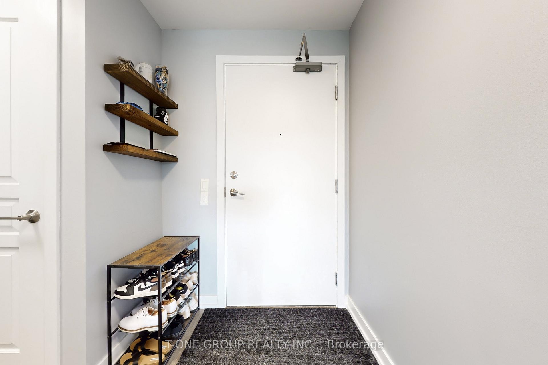 Photo 17 of Unit 315, 555 William Graham Drive, Aurora, Rural Aurora — HOMEH