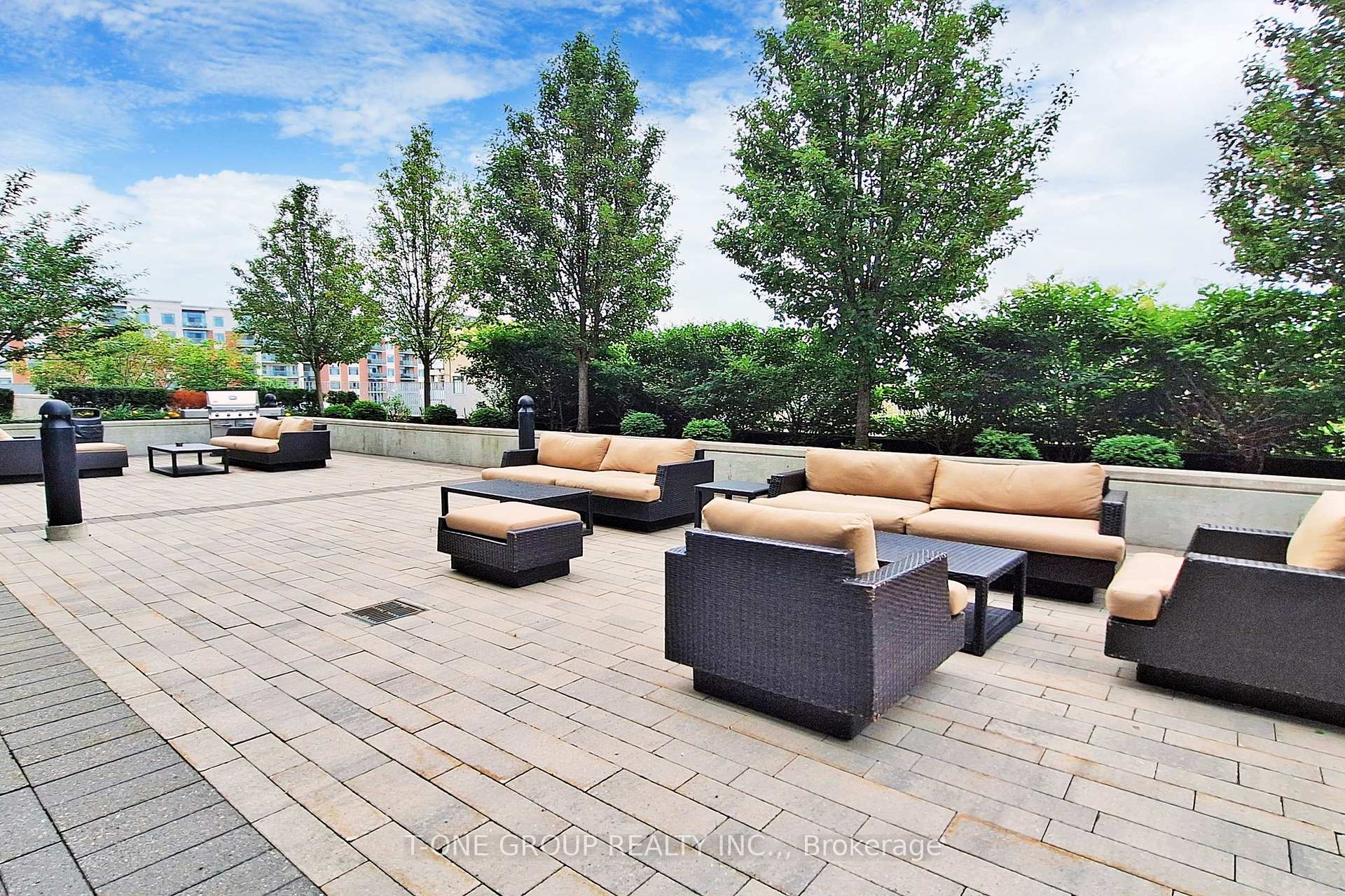 Photo 38 of Unit 315, 555 William Graham Drive, Aurora, Rural Aurora — HOMEH