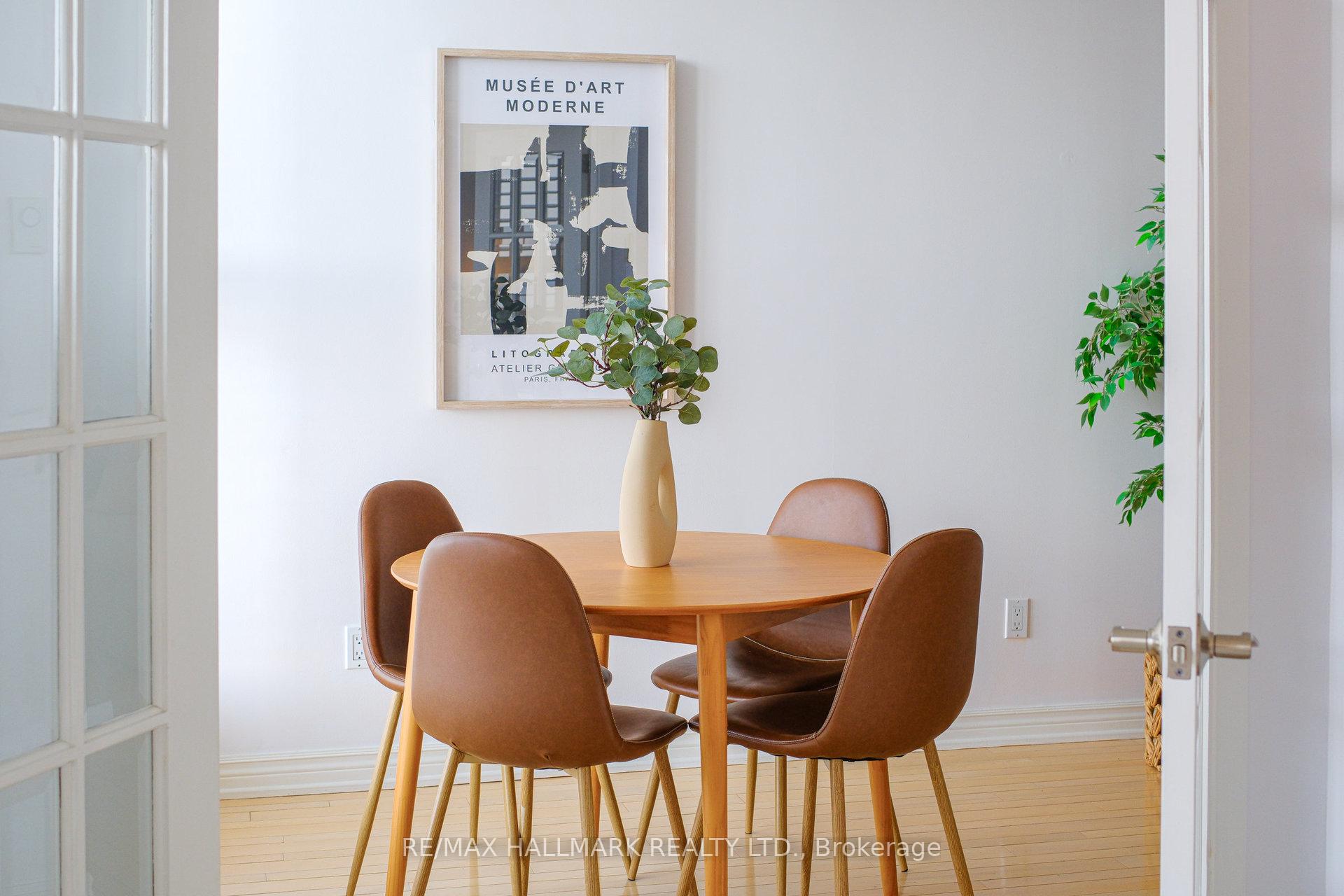 Photo 10 of Unit 924, 65 Scadding Avenue, Toronto, Waterfront Communities — HOMEH