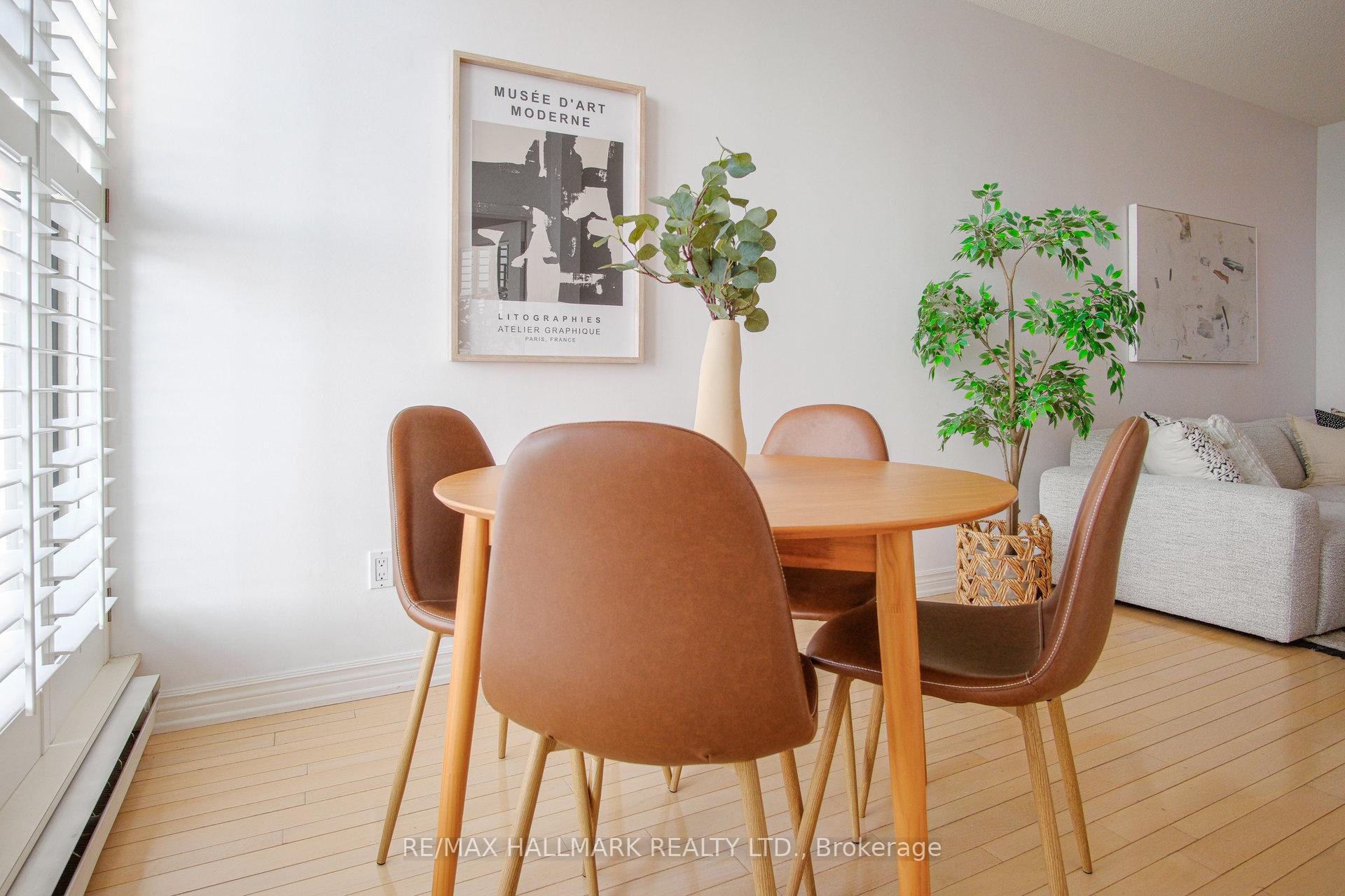 Photo 11 of Unit 924, 65 Scadding Avenue, Toronto, Waterfront Communities — HOMEH