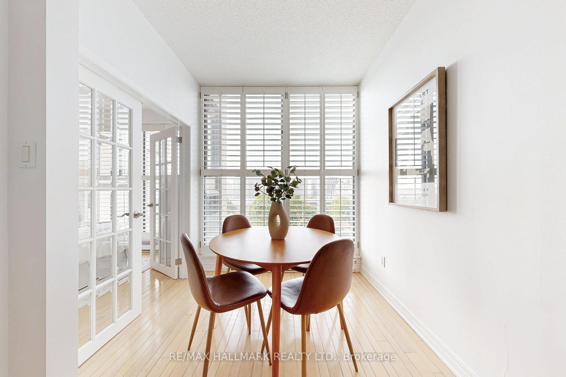 Photo 12 of Unit 924, 65 Scadding Avenue, Toronto, Waterfront Communities — HOMEH