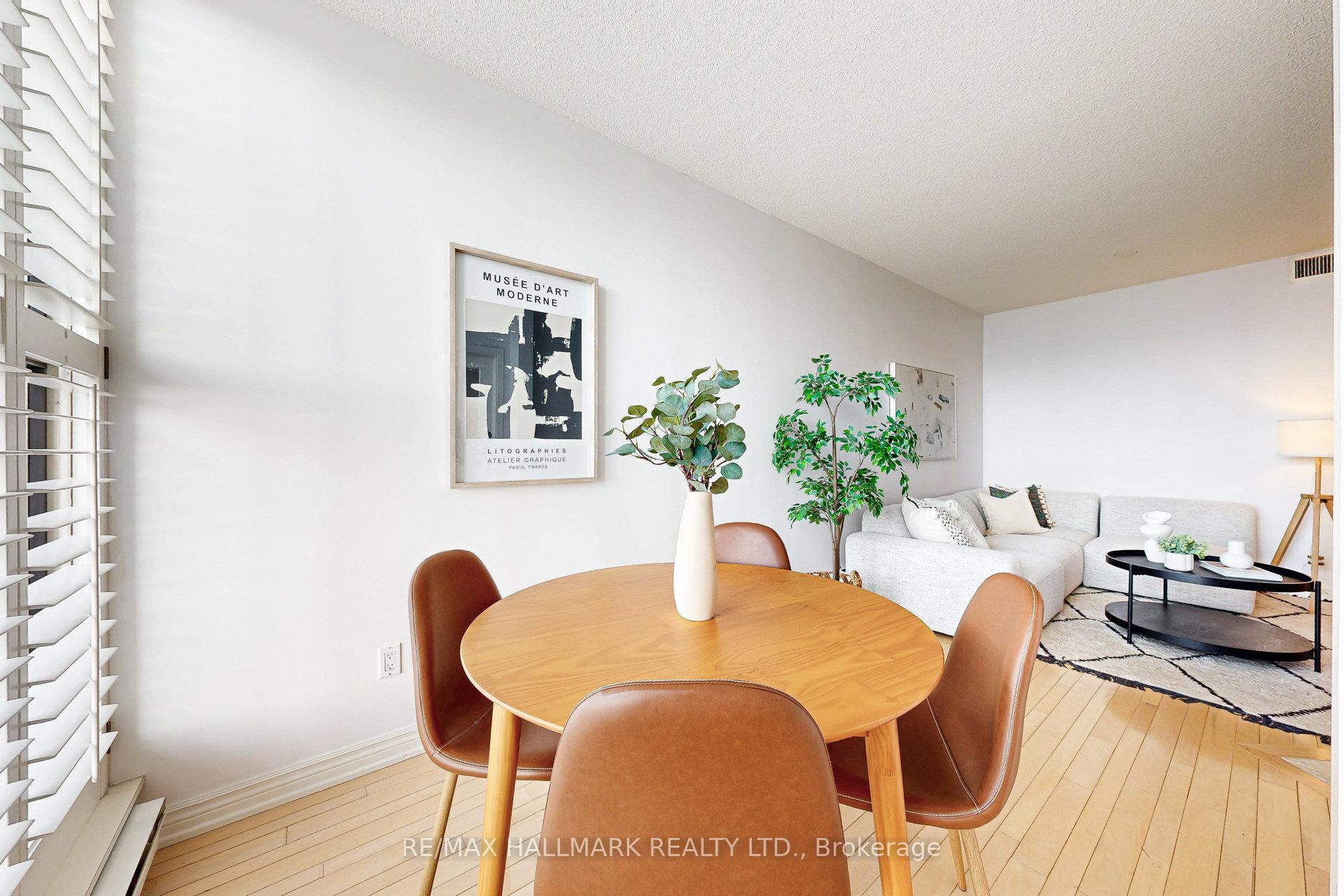 Photo 15 of Unit 924, 65 Scadding Avenue, Toronto, Waterfront Communities — HOMEH