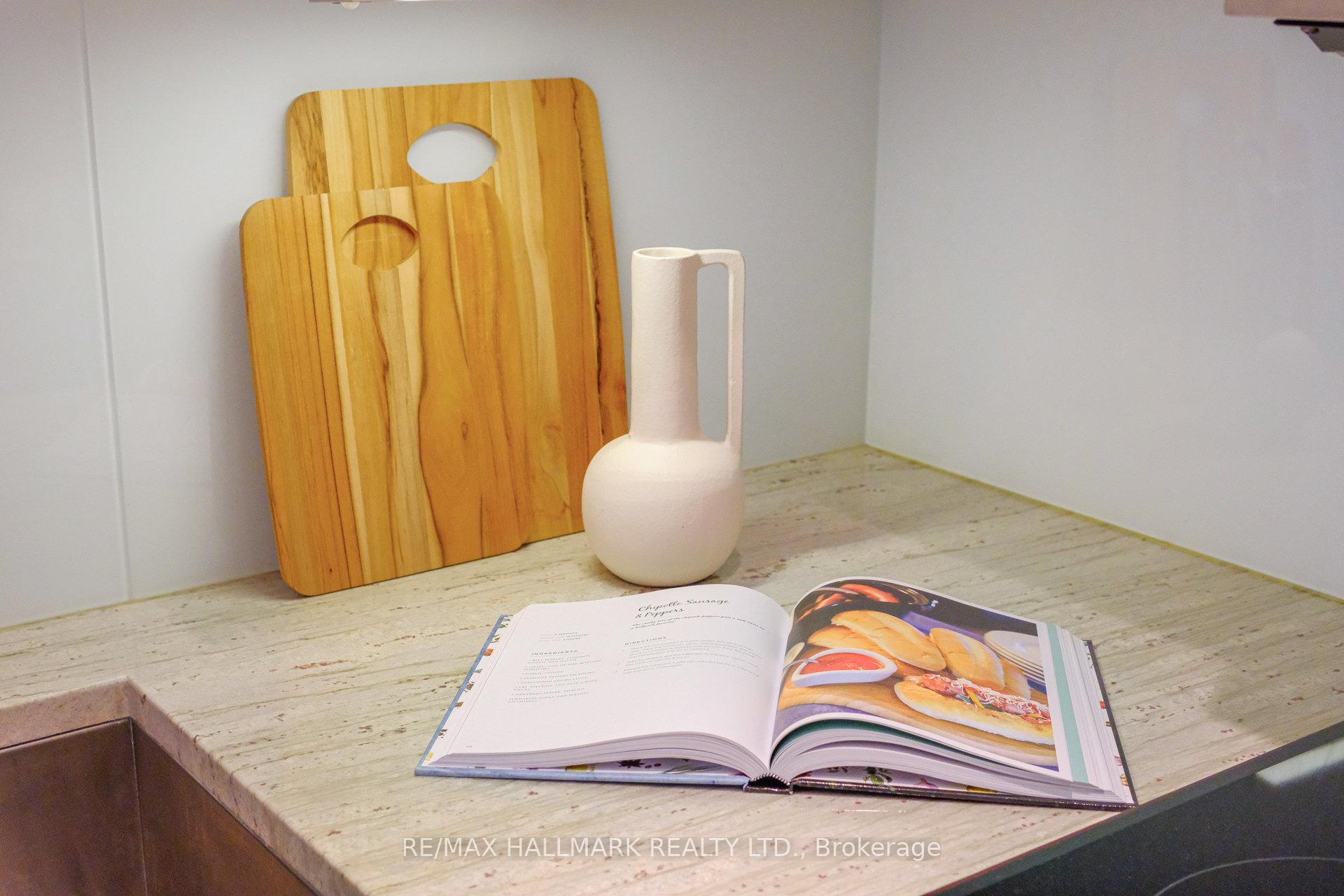 Photo 19 of Unit 924, 65 Scadding Avenue, Toronto, Waterfront Communities — HOMEH