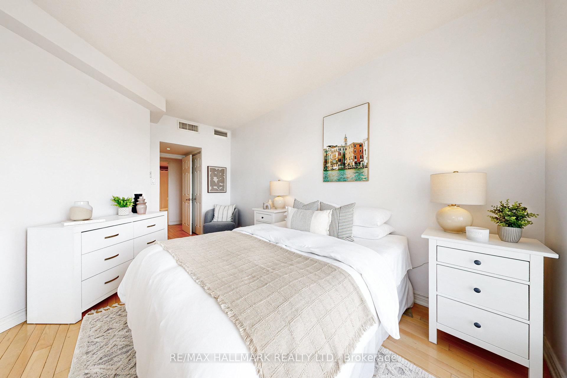 Photo 23 of Unit 924, 65 Scadding Avenue, Toronto, Waterfront Communities — HOMEH