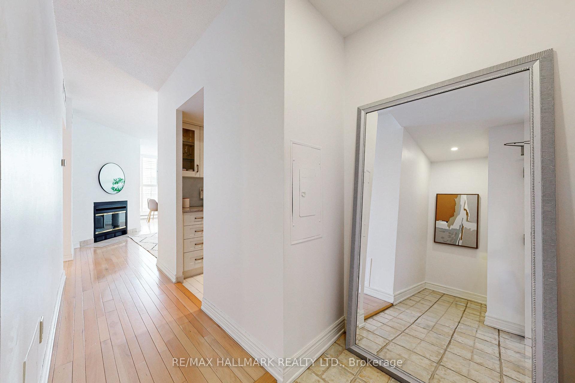 Photo 28 of Unit 924, 65 Scadding Avenue, Toronto, Waterfront Communities — HOMEH