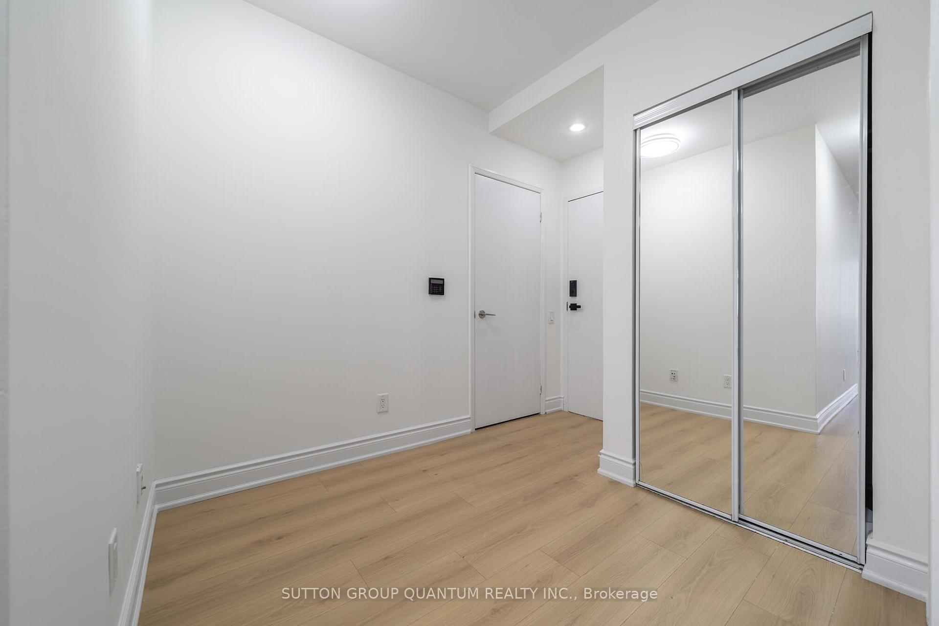Photo 5 of Unit 1902, 21 Carlton Street, Toronto, Church-Yonge Corridor — HOMEH