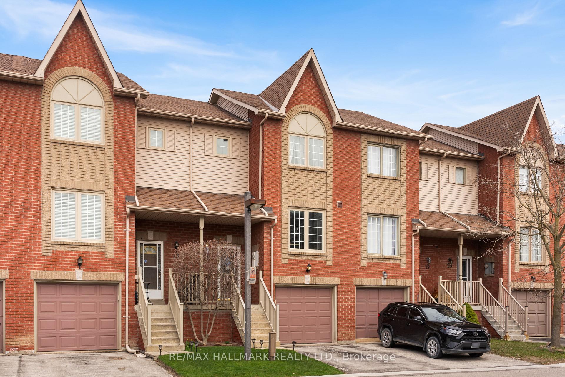Front of Unit 18, 1867 Kingston Road