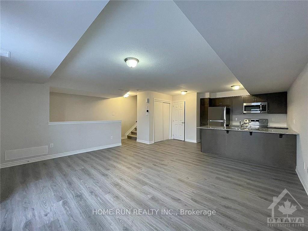 Photo 2 of 114 Walleye, Ottawa, Barrhaven - Half Moon Bay — HOMEH