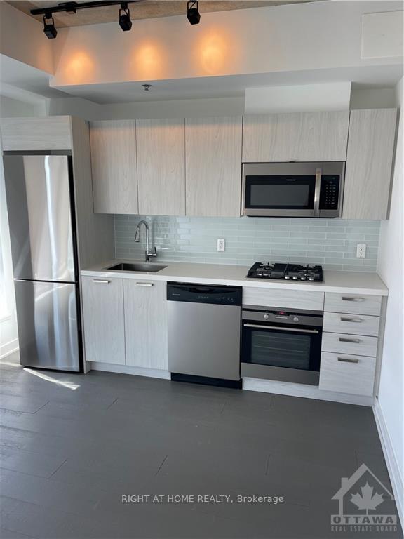 Photo 8 of Unit 608, 203 Catherine Street, Ottawa, Ottawa Centre — HOMEH