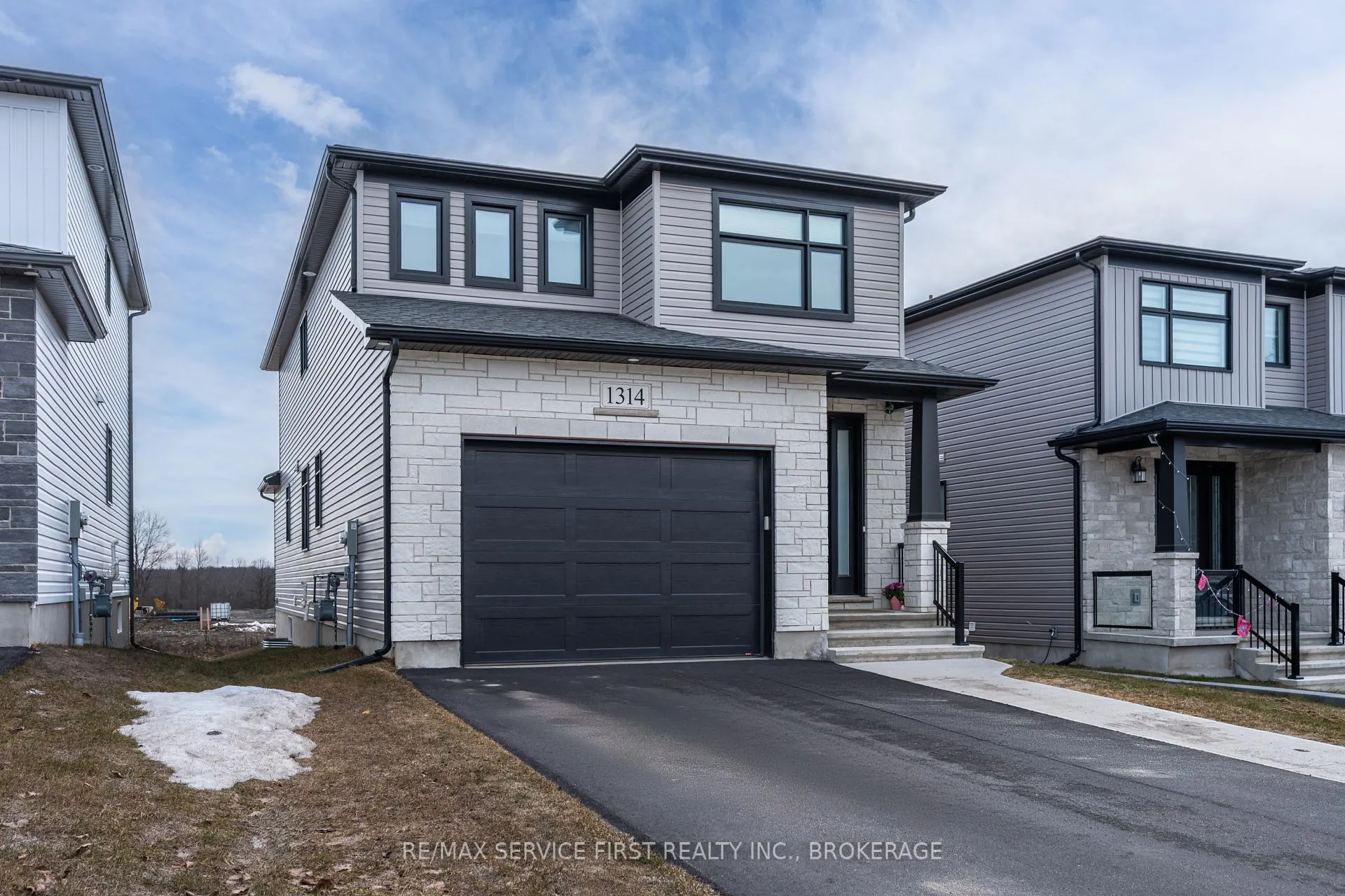Photo 2 of 1314 Turnbull Way, Kingston, City Northwest — HOMEH