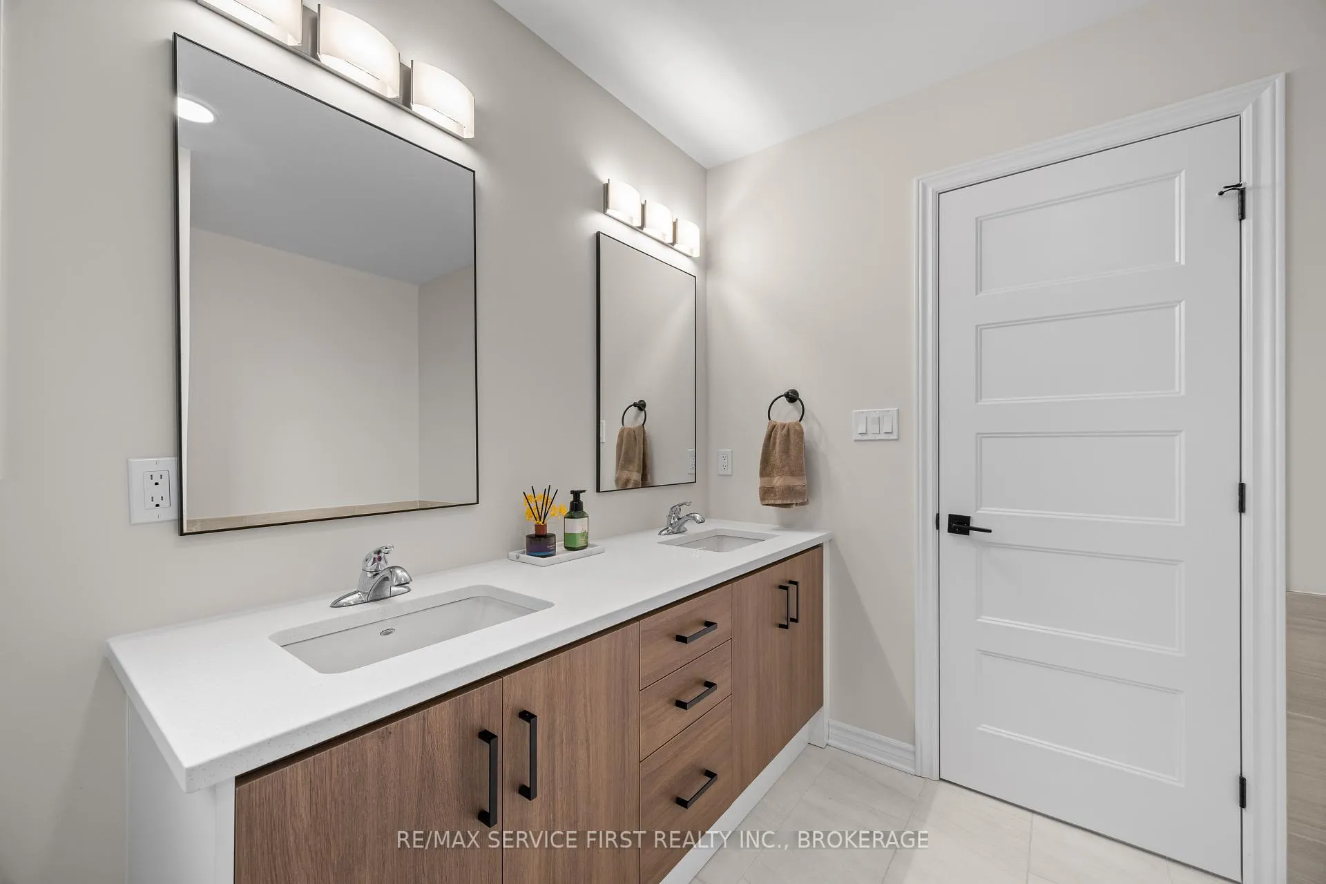Photo 43 of 1314 Turnbull Way, Kingston, City Northwest — HOMEH