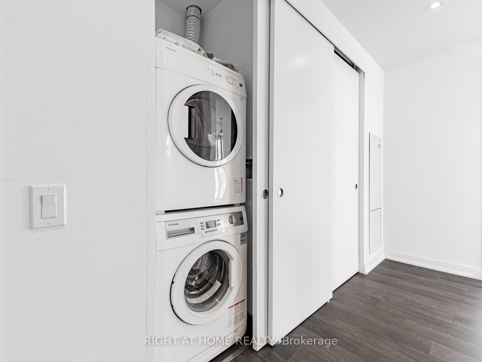 Photo 5 of Unit 3110, 185 Roehampton Avenue, Toronto, Mount Pleasant West — HOMEH