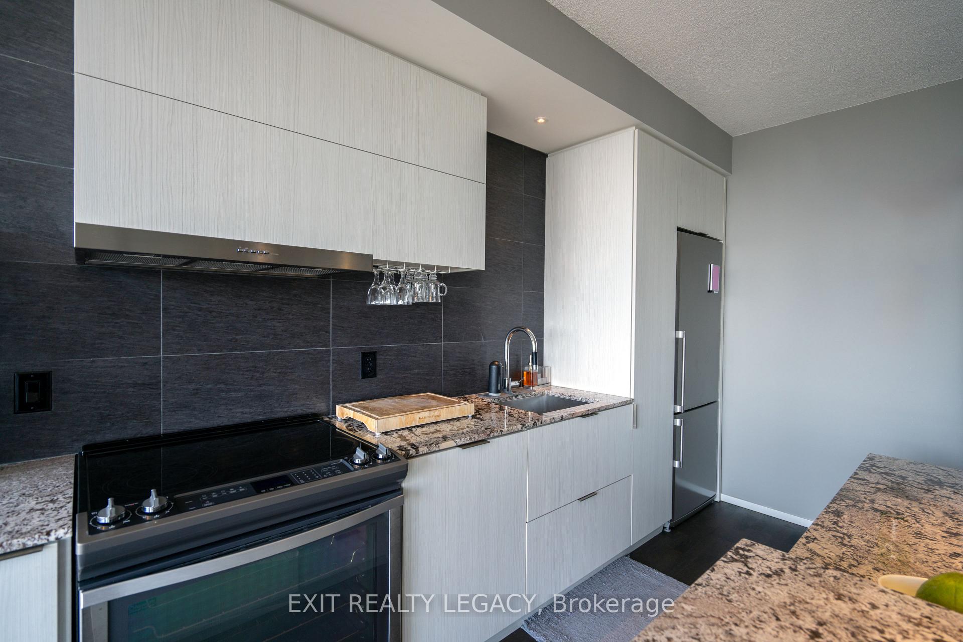 Photo 5 of Unit 3103, 101 Charles Street E, Toronto, Church-Yonge Corridor — HOMEH
