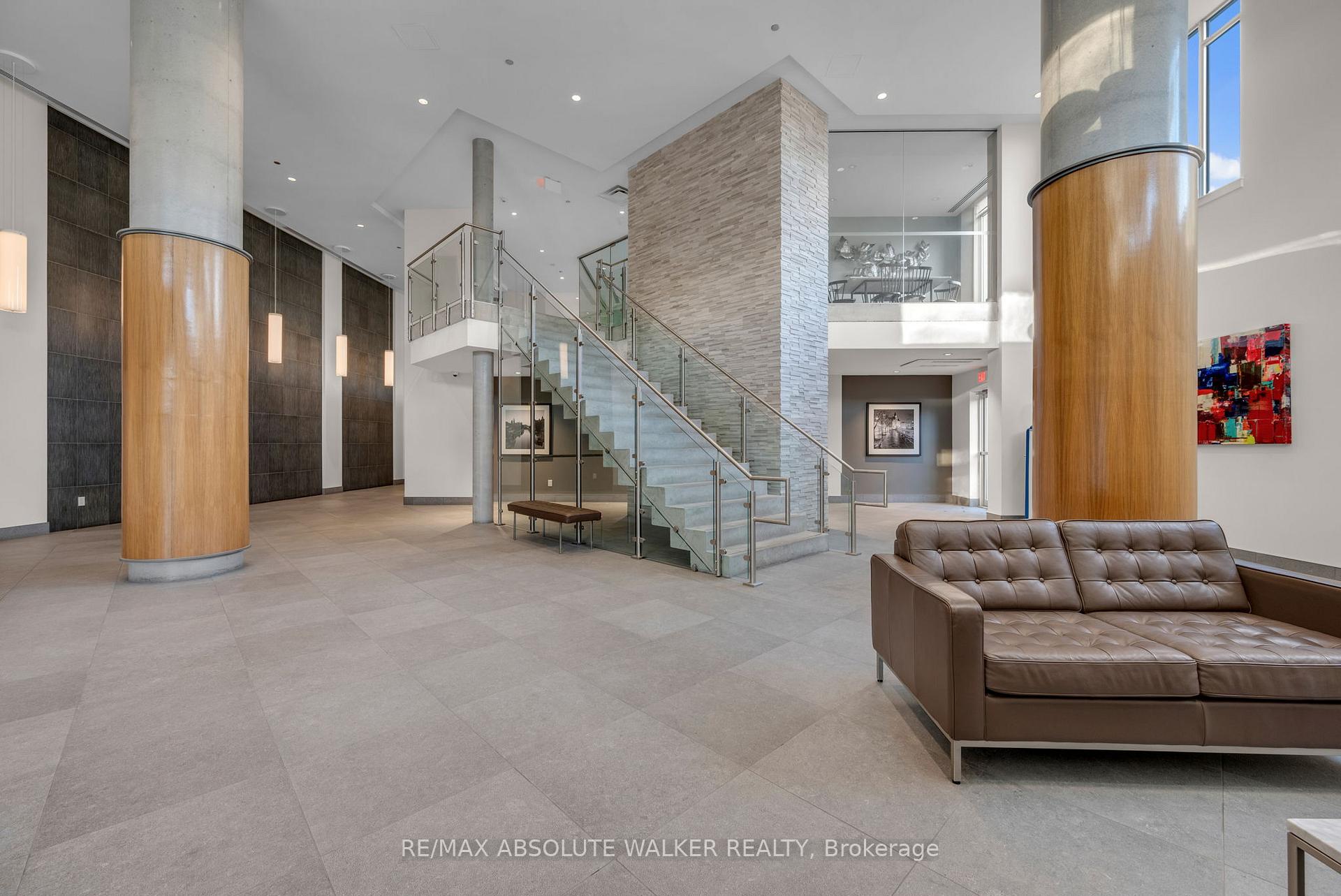 Photo 3 of Unit 1006, 7 Marquette Avenue, Ottawa, Vanier — HOMEH