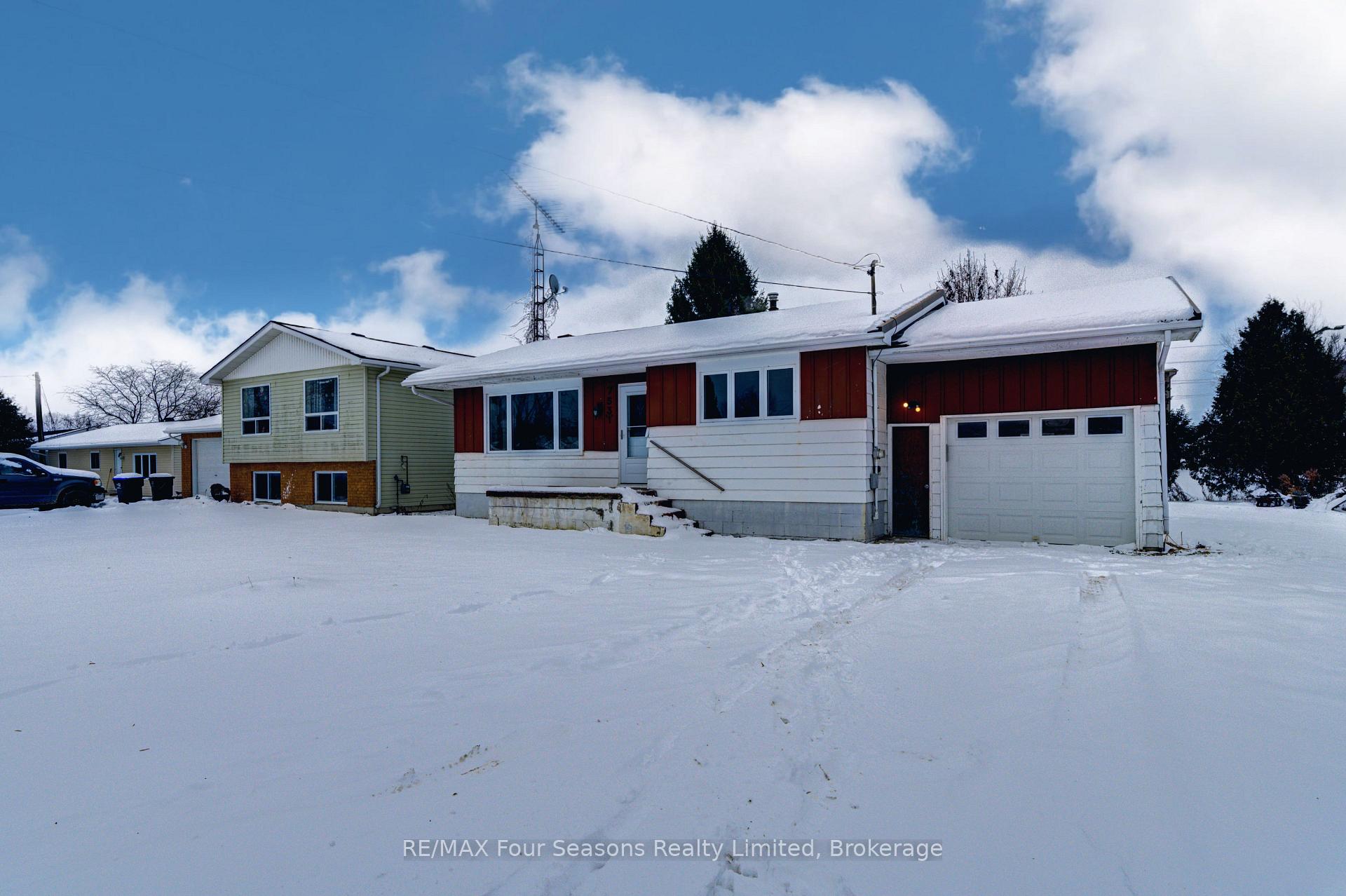 Photo 4 of 7531 County Road 91, Clearview, Stayner — HOMEH