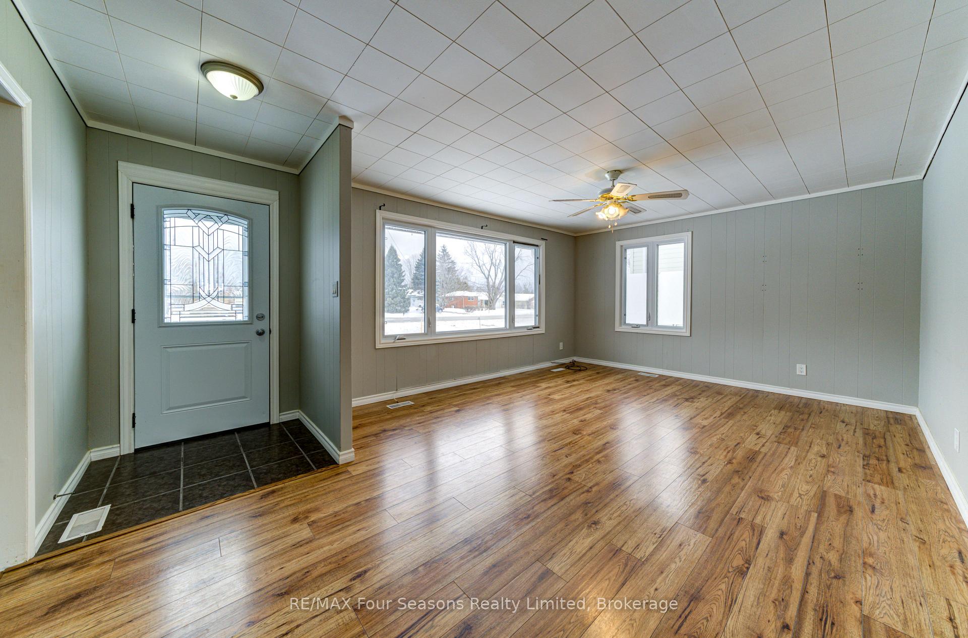 Photo 5 of 7531 County Road 91, Clearview, Stayner — HOMEH