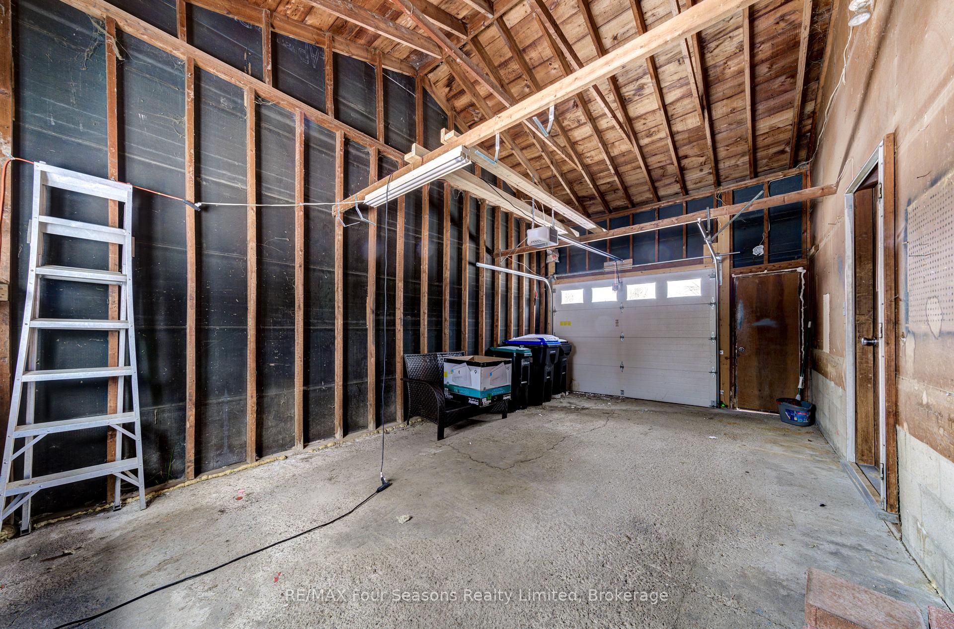 Photo 23 of 7531 County Road 91, Clearview, Stayner — HOMEH
