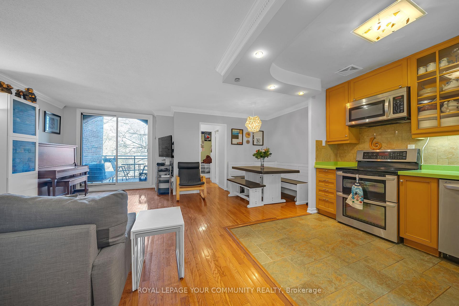 Photo 4 of Unit 254, 16 Elgin Street, Markham, Thornhill — HOMEH