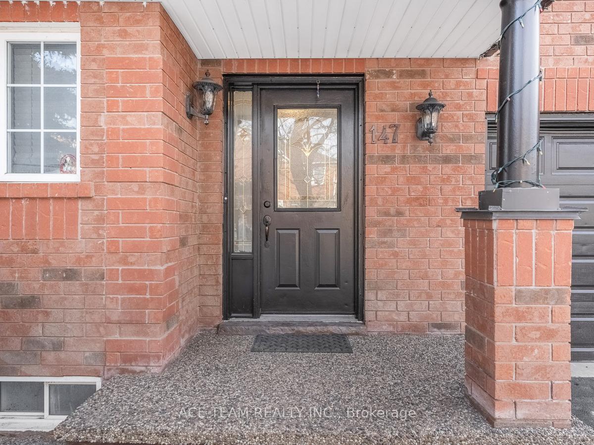 Photo 3 of 147 Hanton Crescent, Caledon, Bolton East — HOMEH