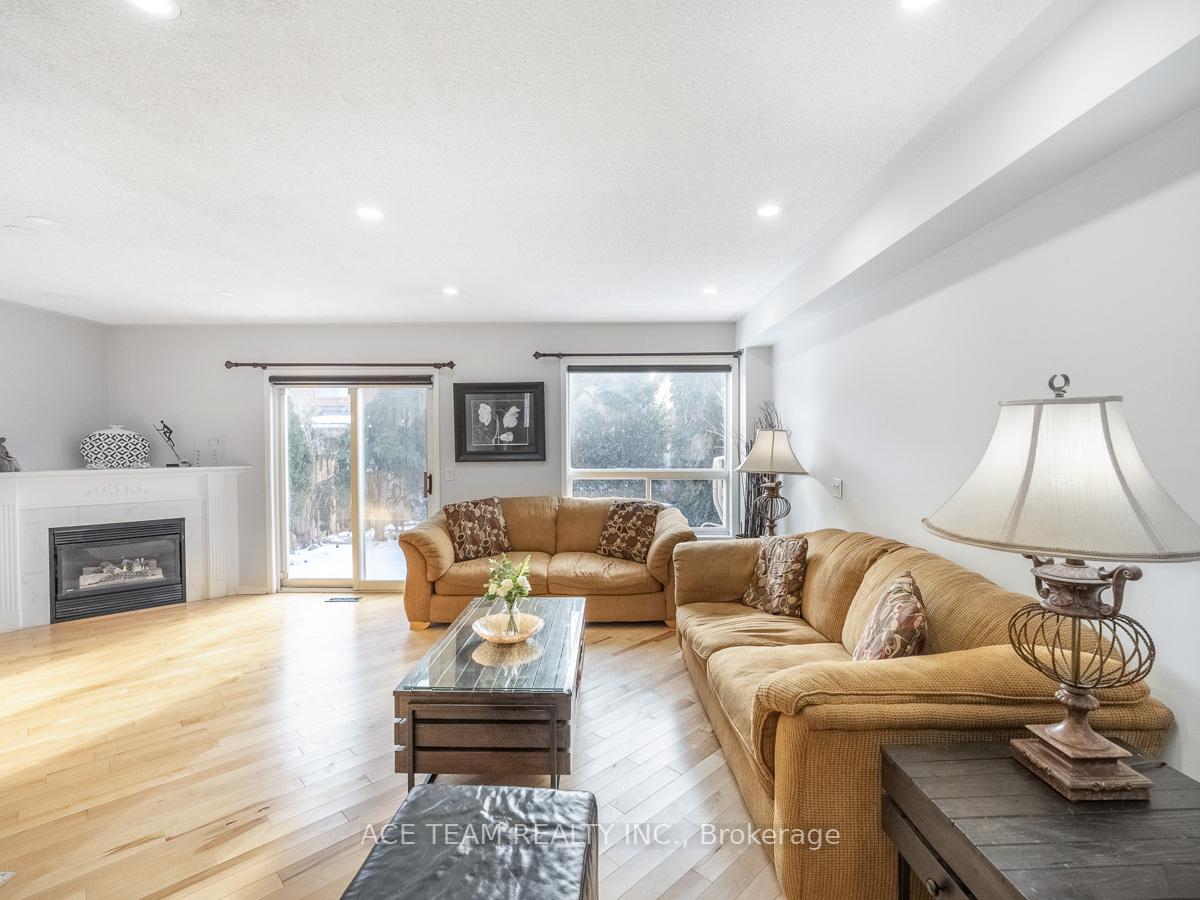 Photo 16 of 147 Hanton Crescent, Caledon, Bolton East — HOMEH