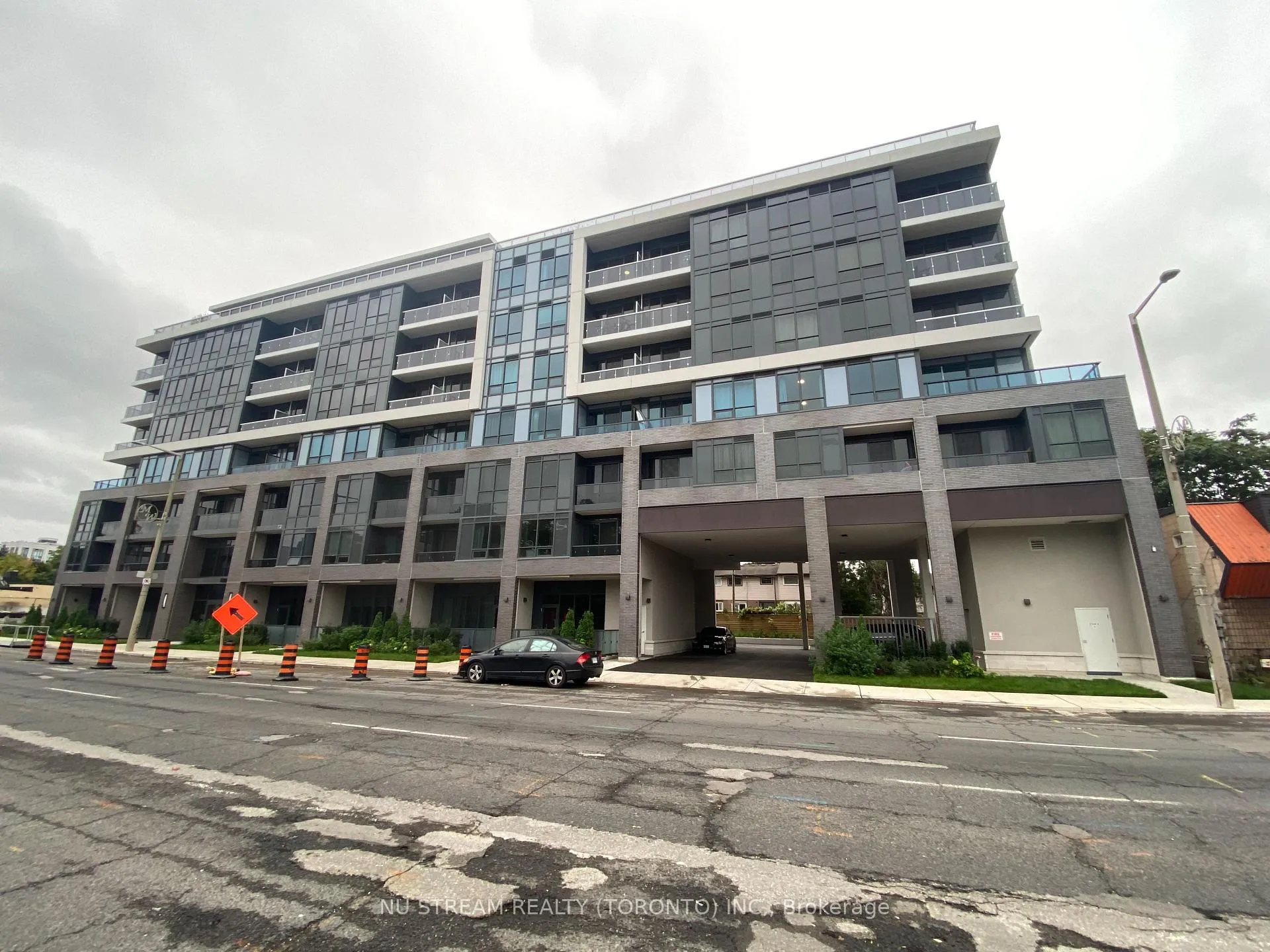 Photo 1 of Unit 714, 415 Main Street, Hamilton, Kirkendall — HOMEH